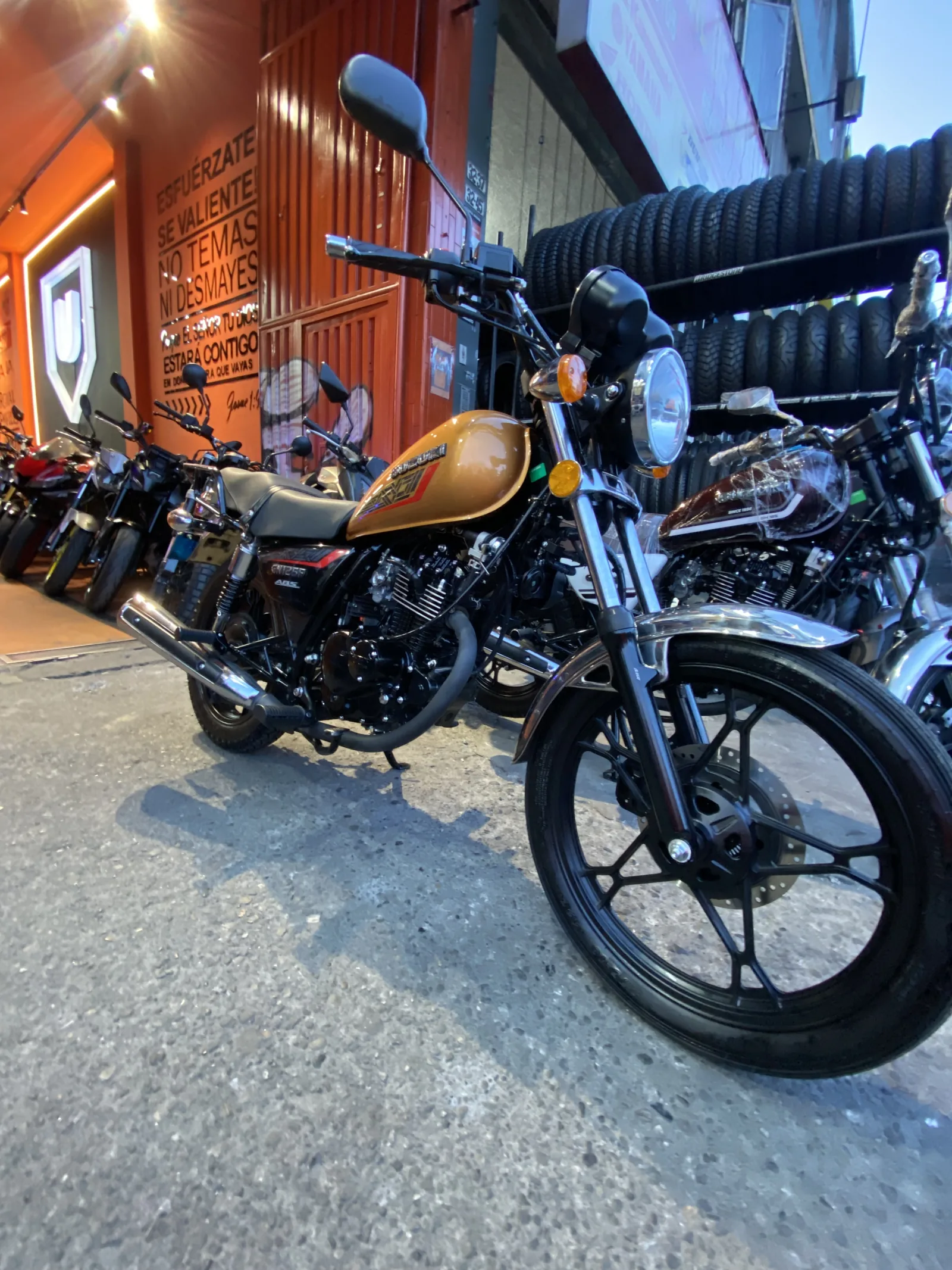 SUZUKI GN foto 8