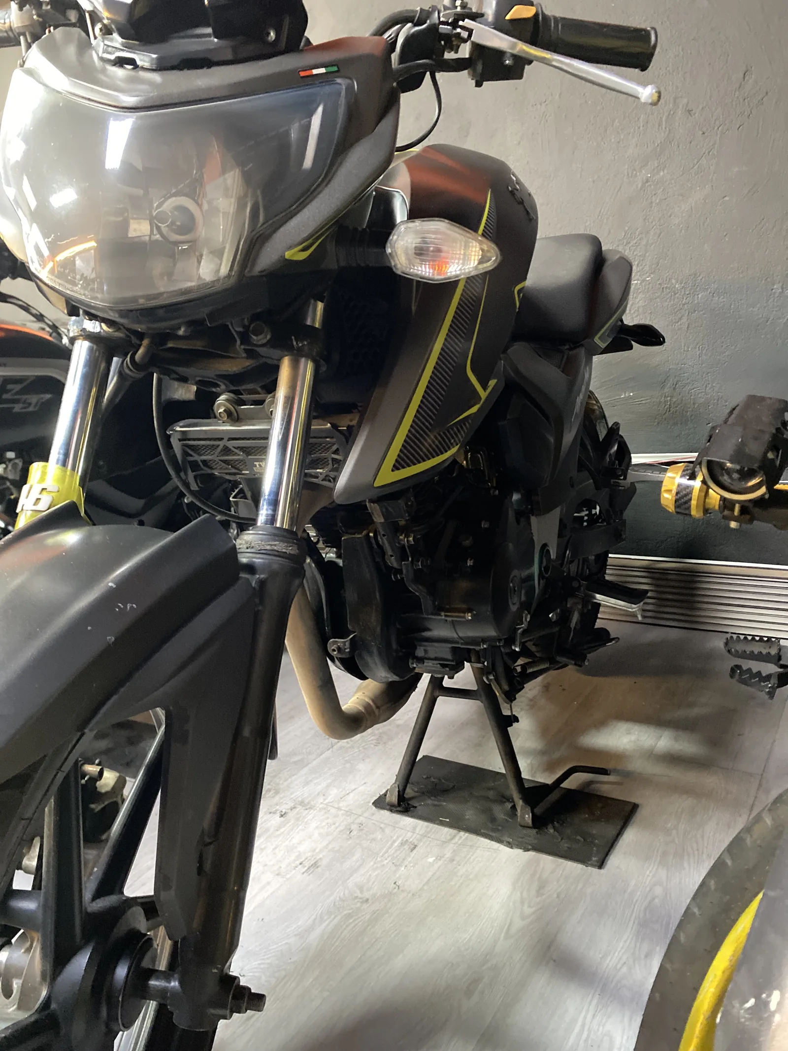 TVS APACHE foto 8