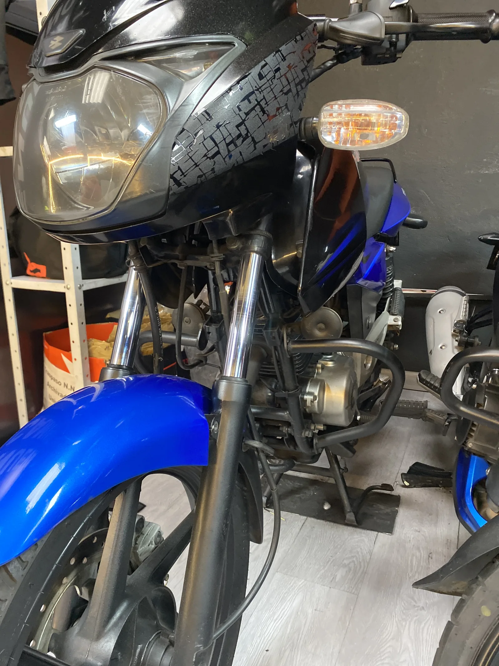 BAJAJ PULSAR foto 9