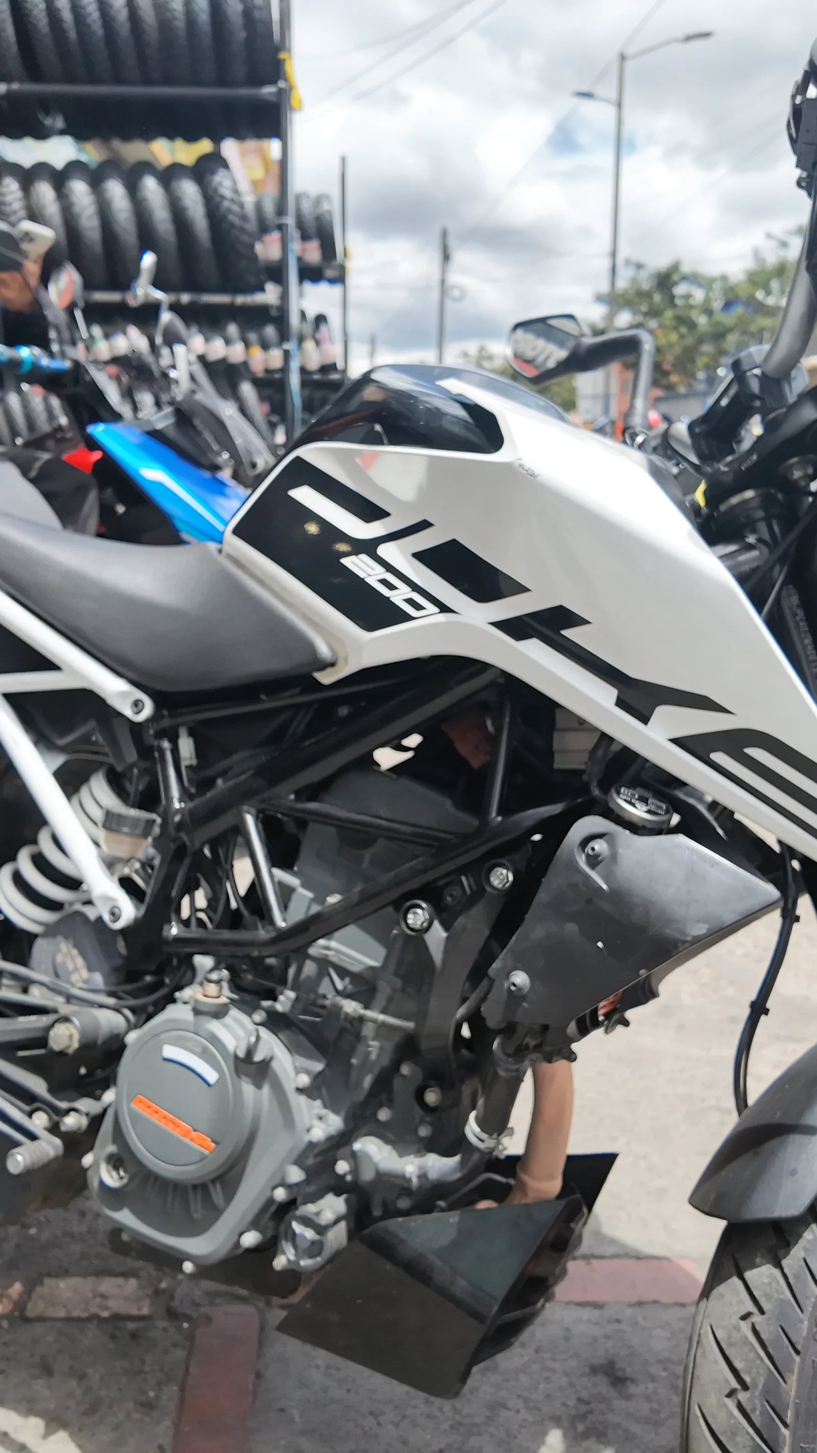 KTM DUKE foto 3