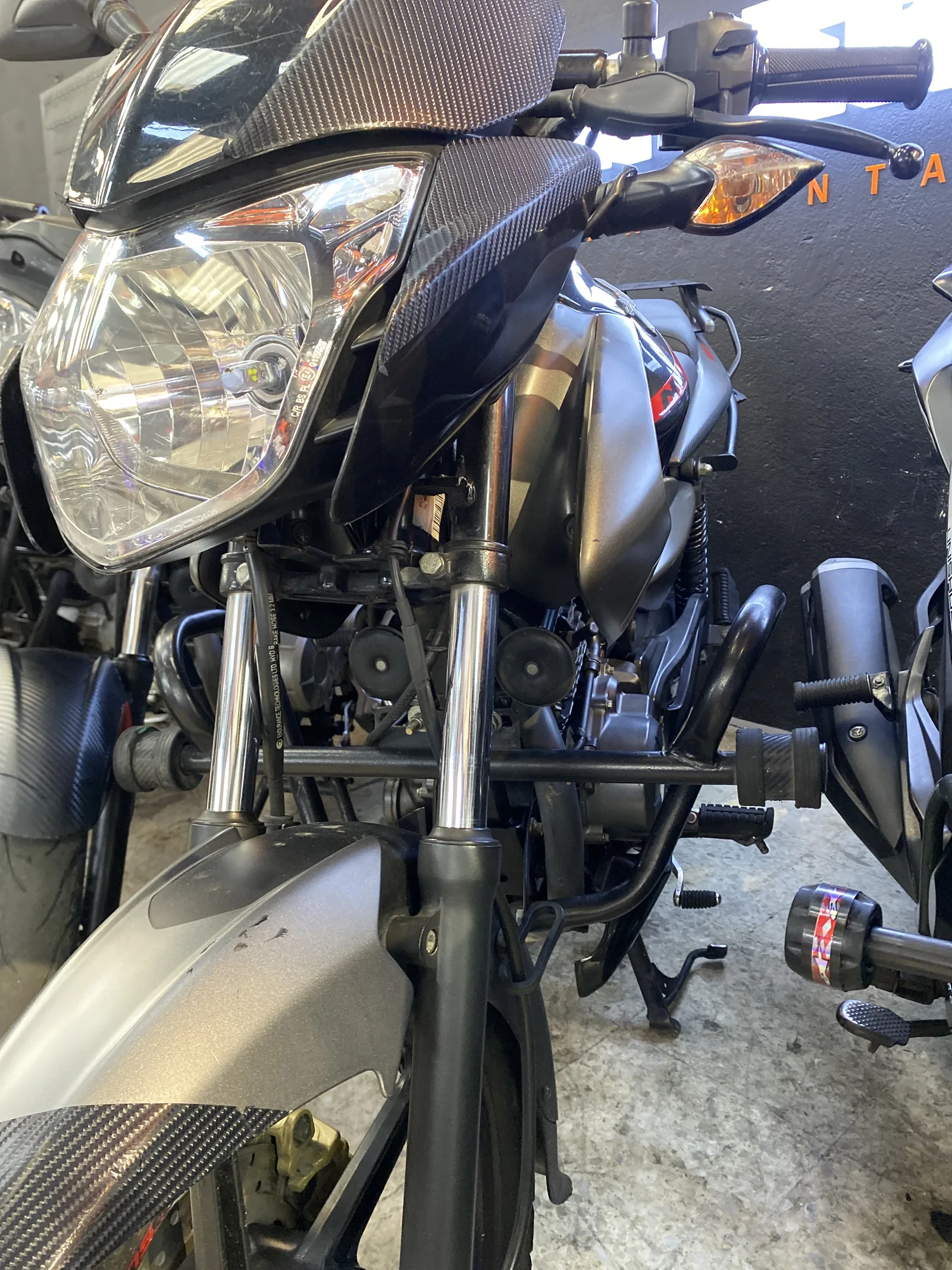 BAJAJ PULSAR NS foto 8