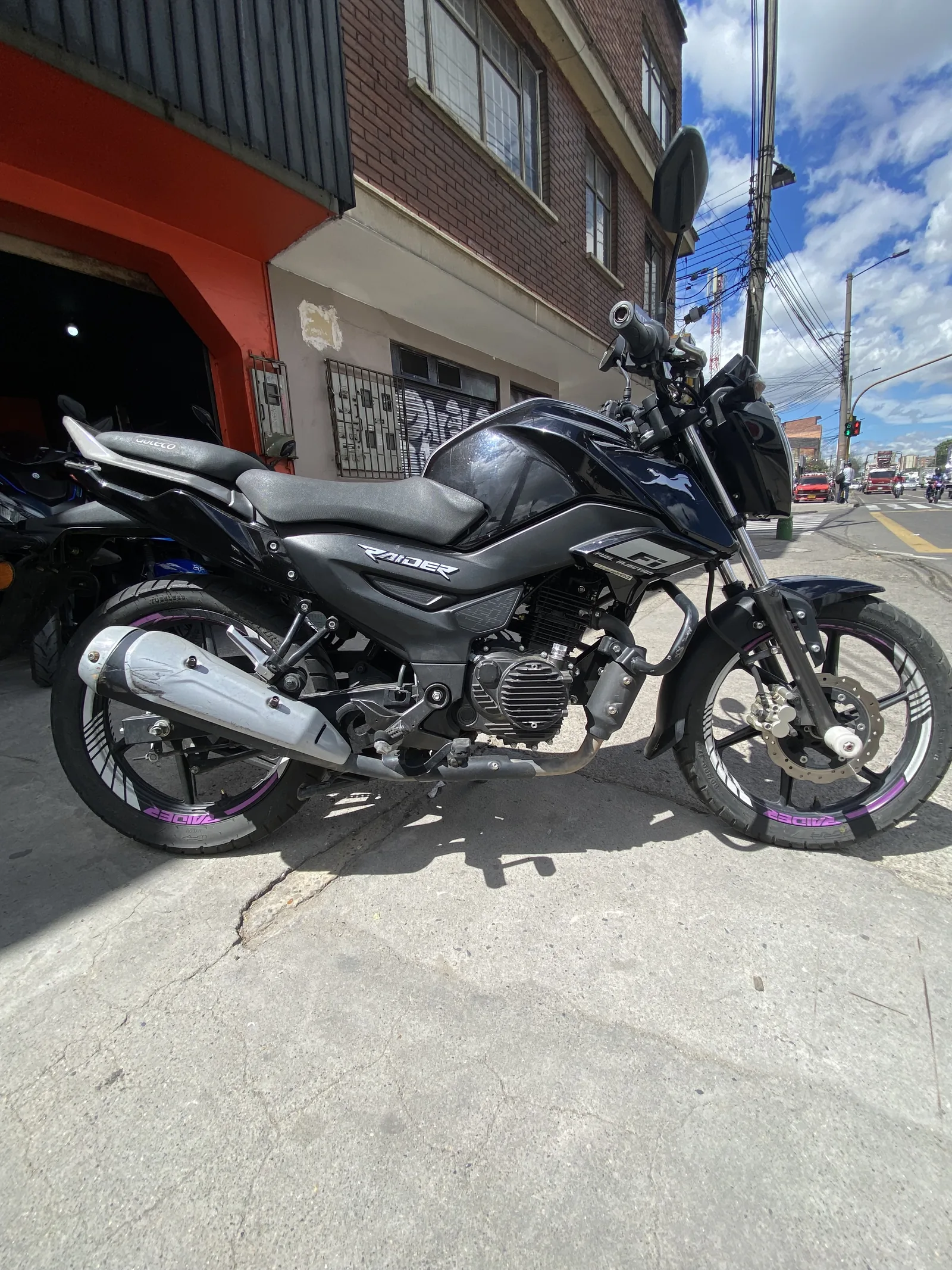 TVS RAIDER foto 13