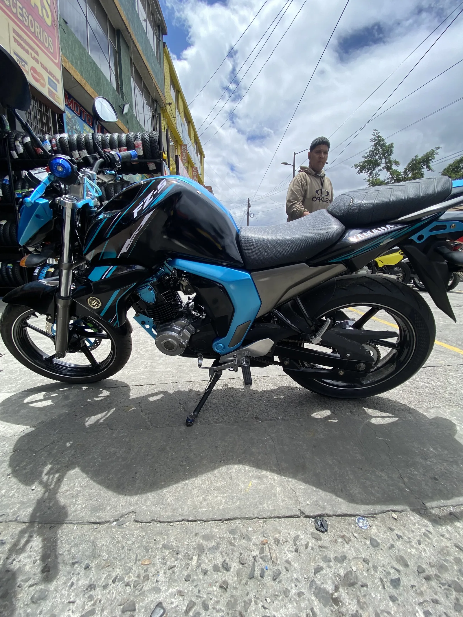 YAMAHA FZ S foto 9