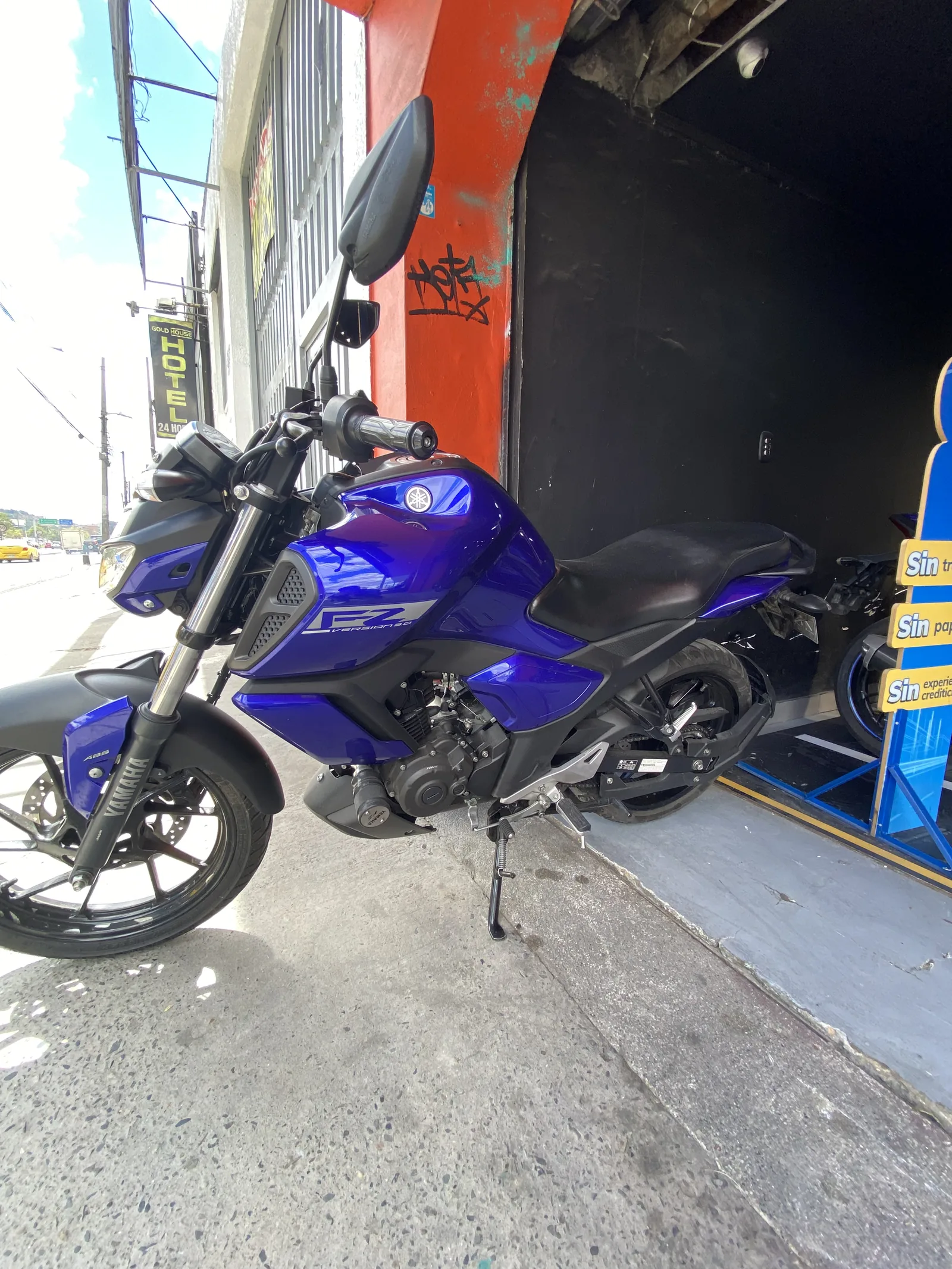 YAMAHA FZ 3.0 foto 12