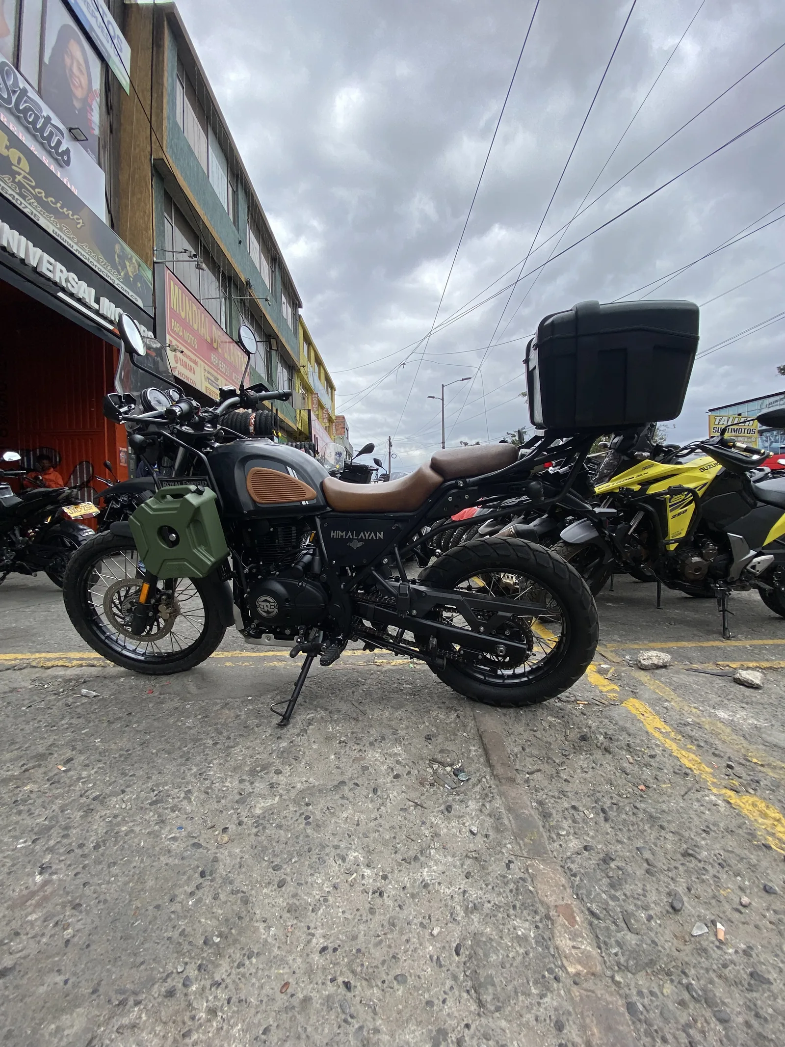 ROYAL ENFIELD HIMALAYAN foto 10