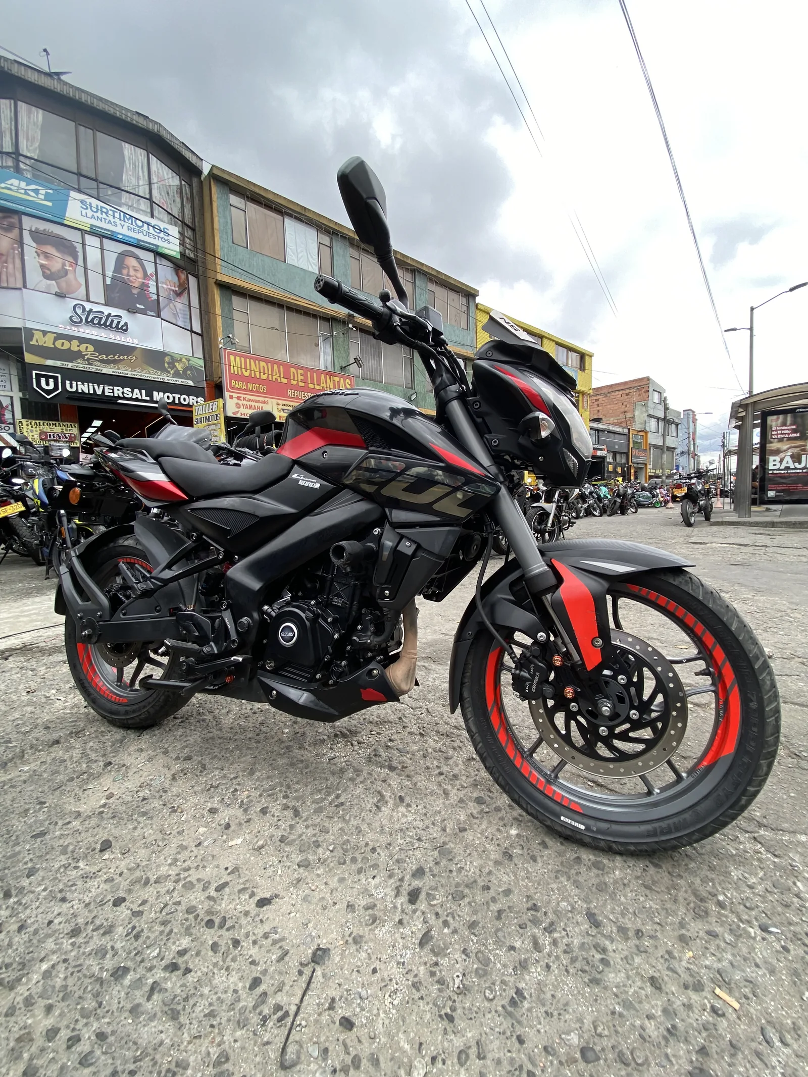 BAJAJ PULSAR NS foto 12