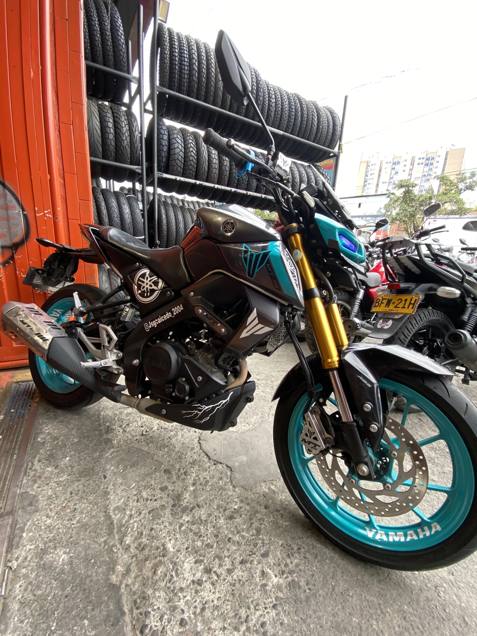 YAMAHA MT 15 foto 6
