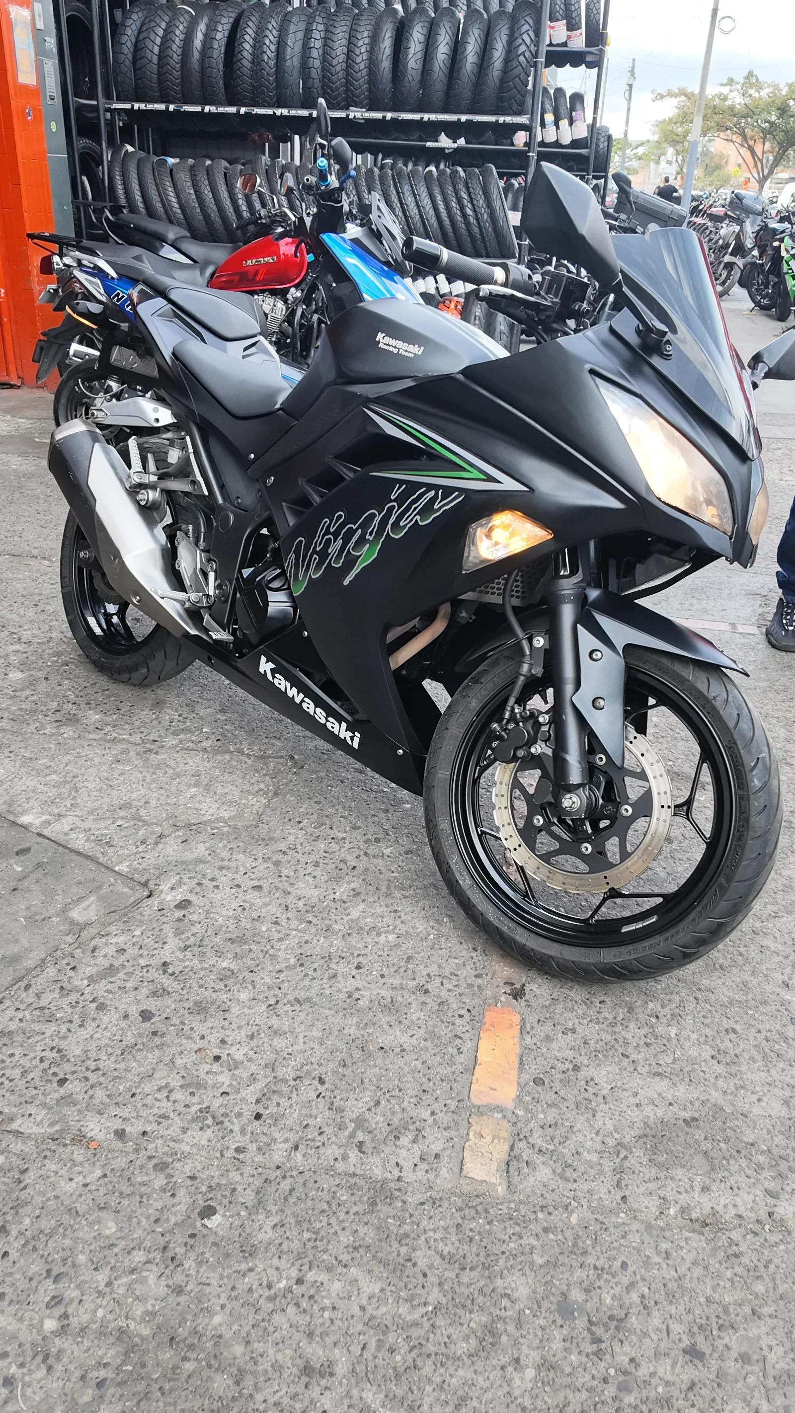 KAWASAKI NINJA foto 9