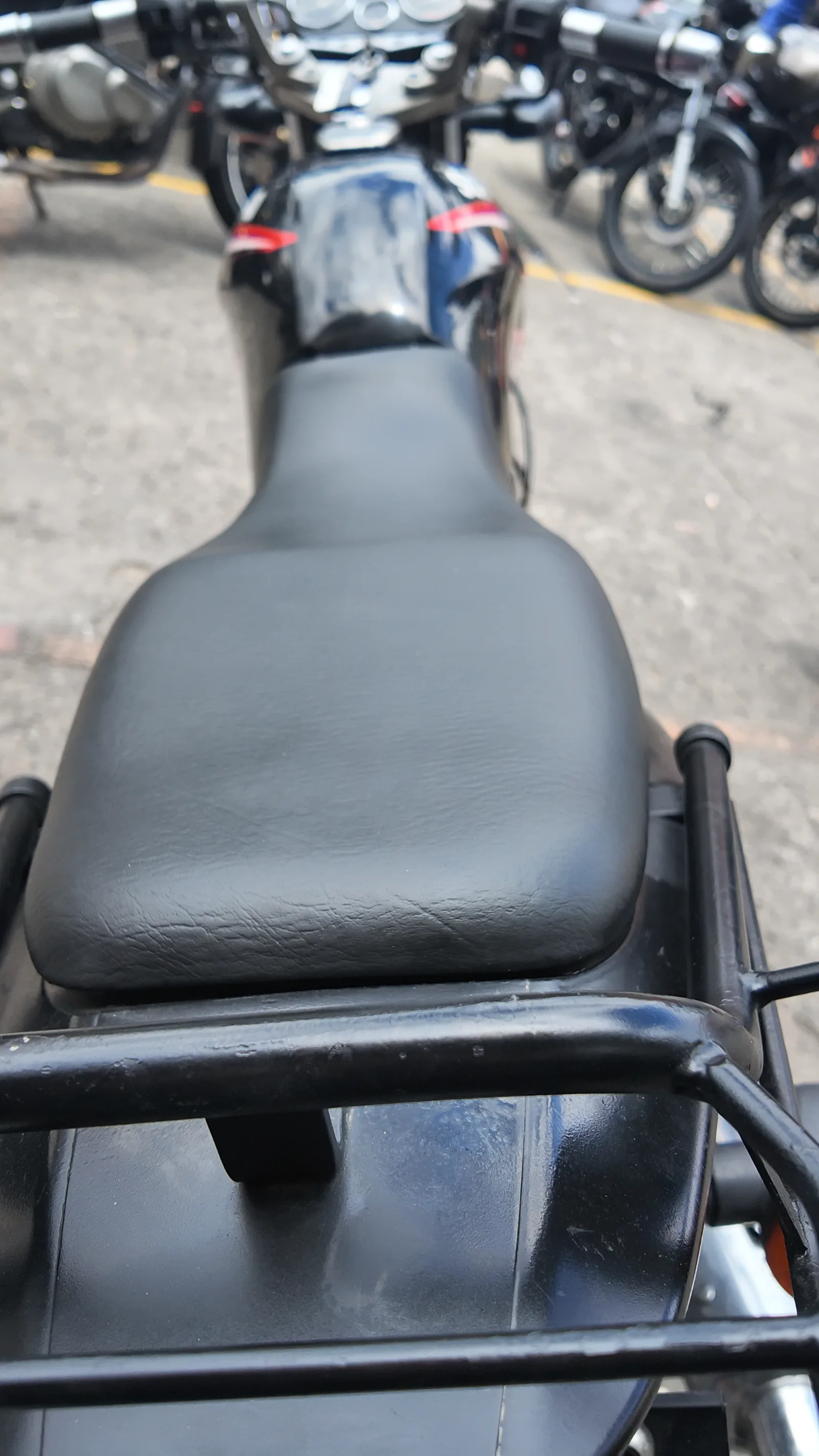 SUZUKI GS R foto 3