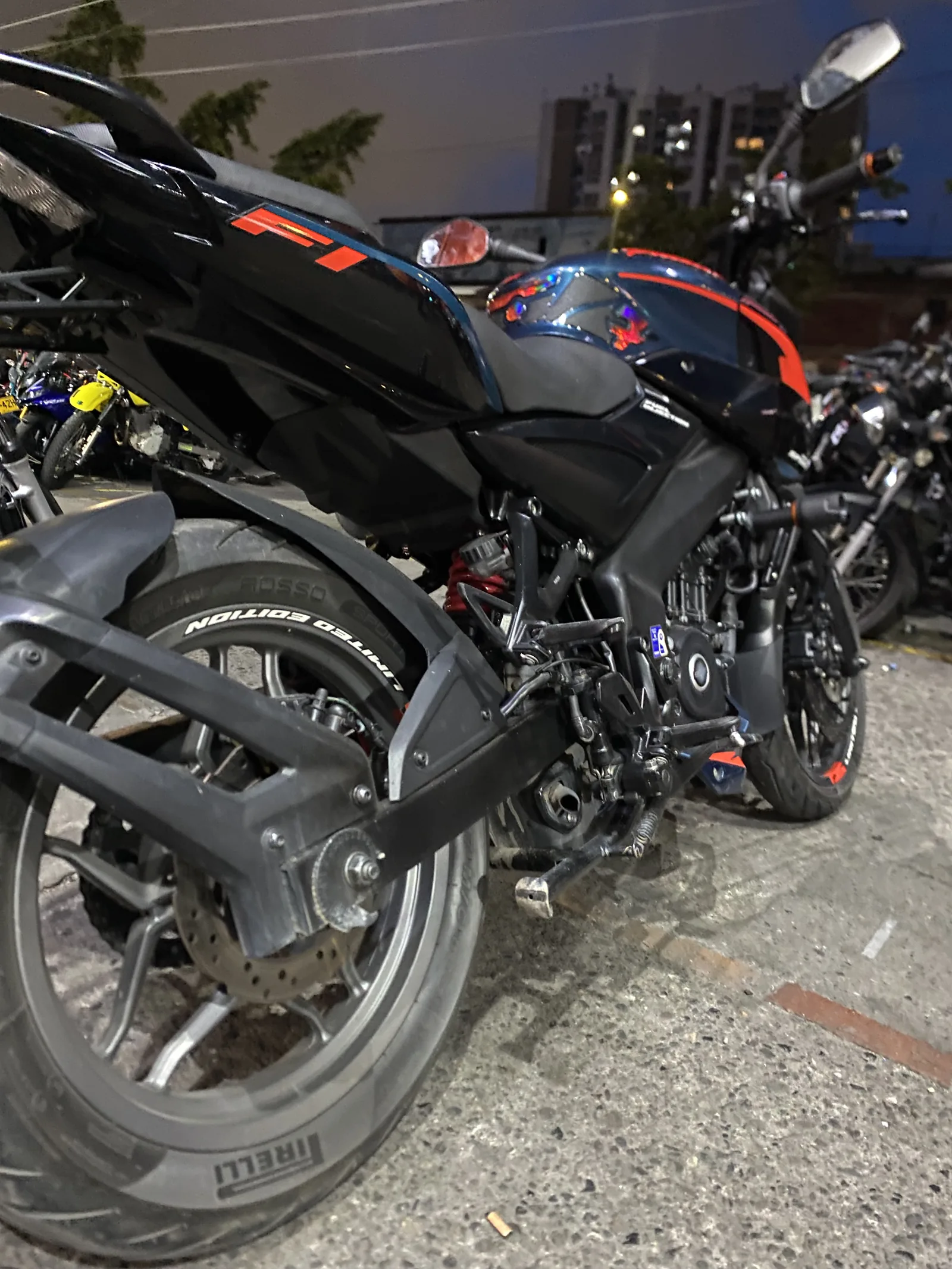 BAJAJ NS foto 3