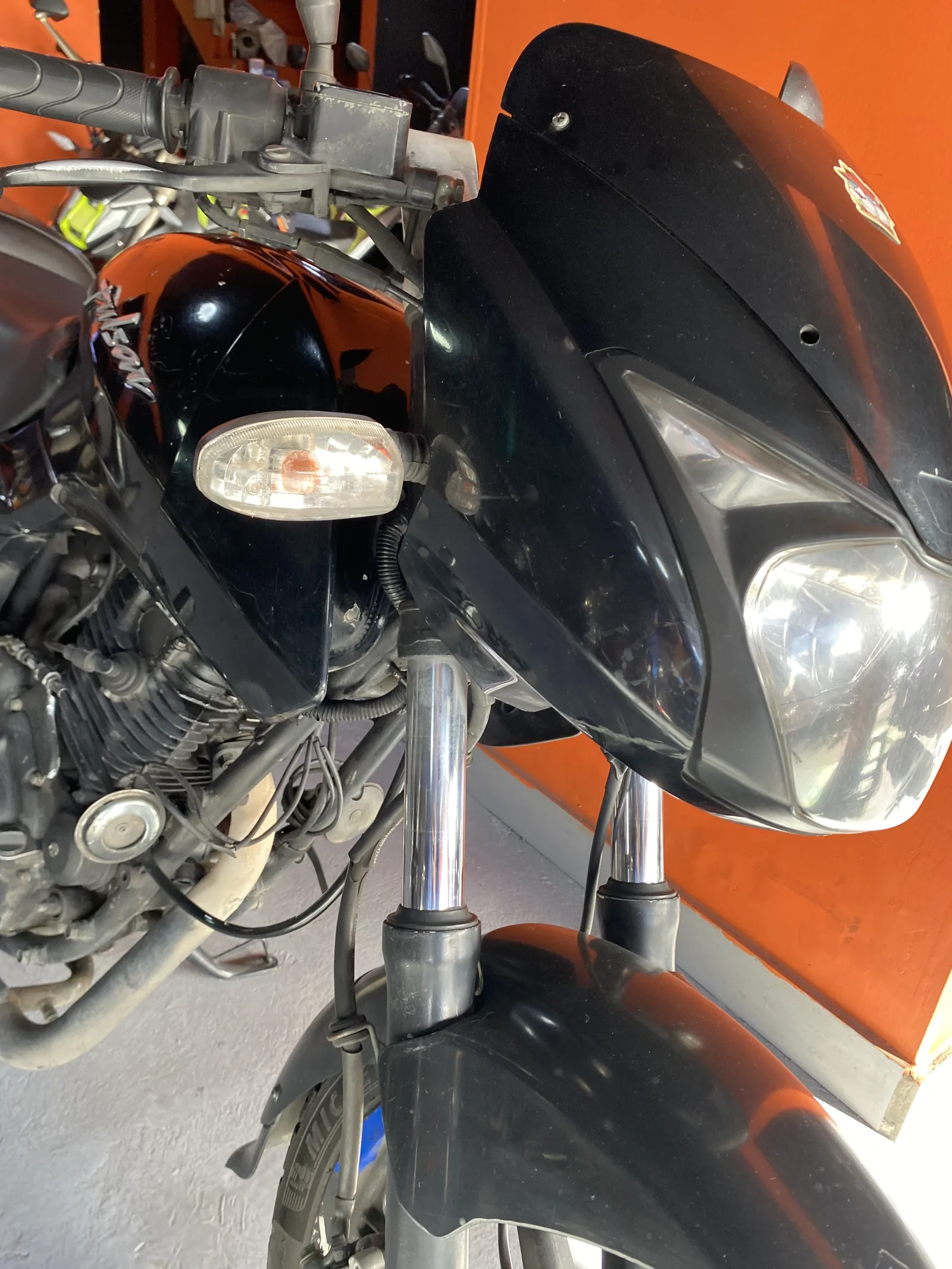 BAJAJ PULSAR foto 4