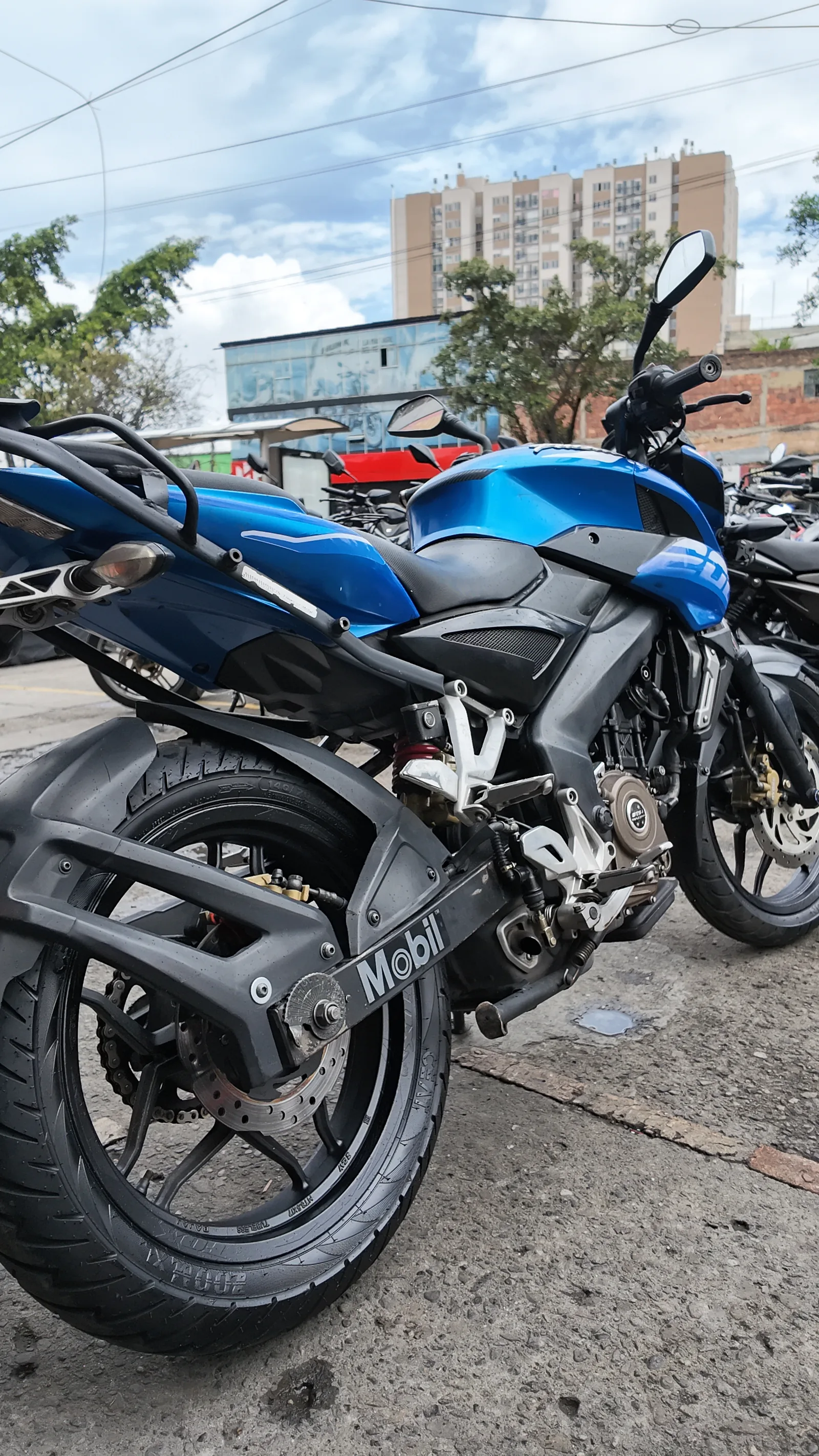 BAJAJ PULSAR 200 NS PULSARMANIA foto 11