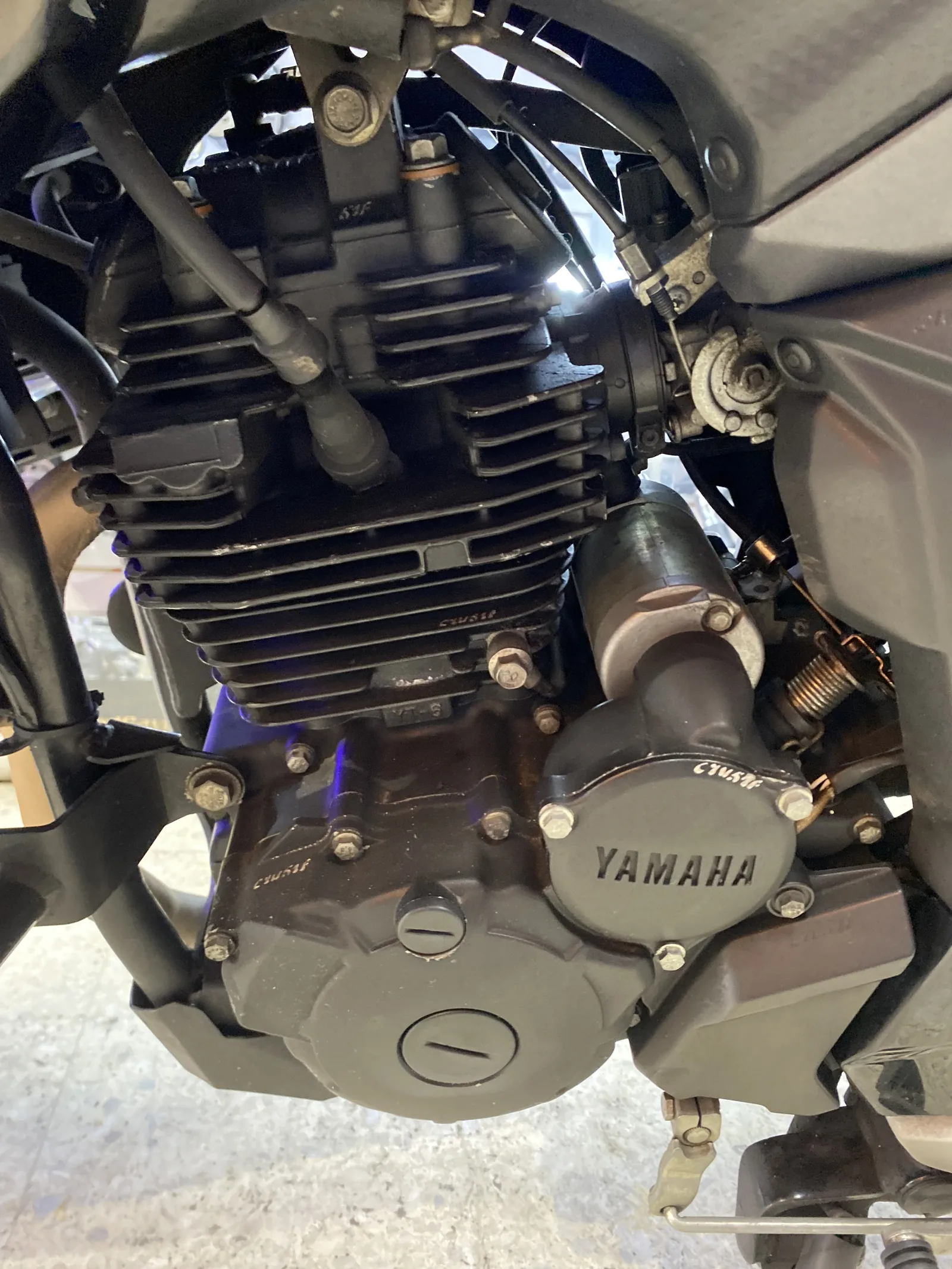 YAMAHA FZ 25 foto 5