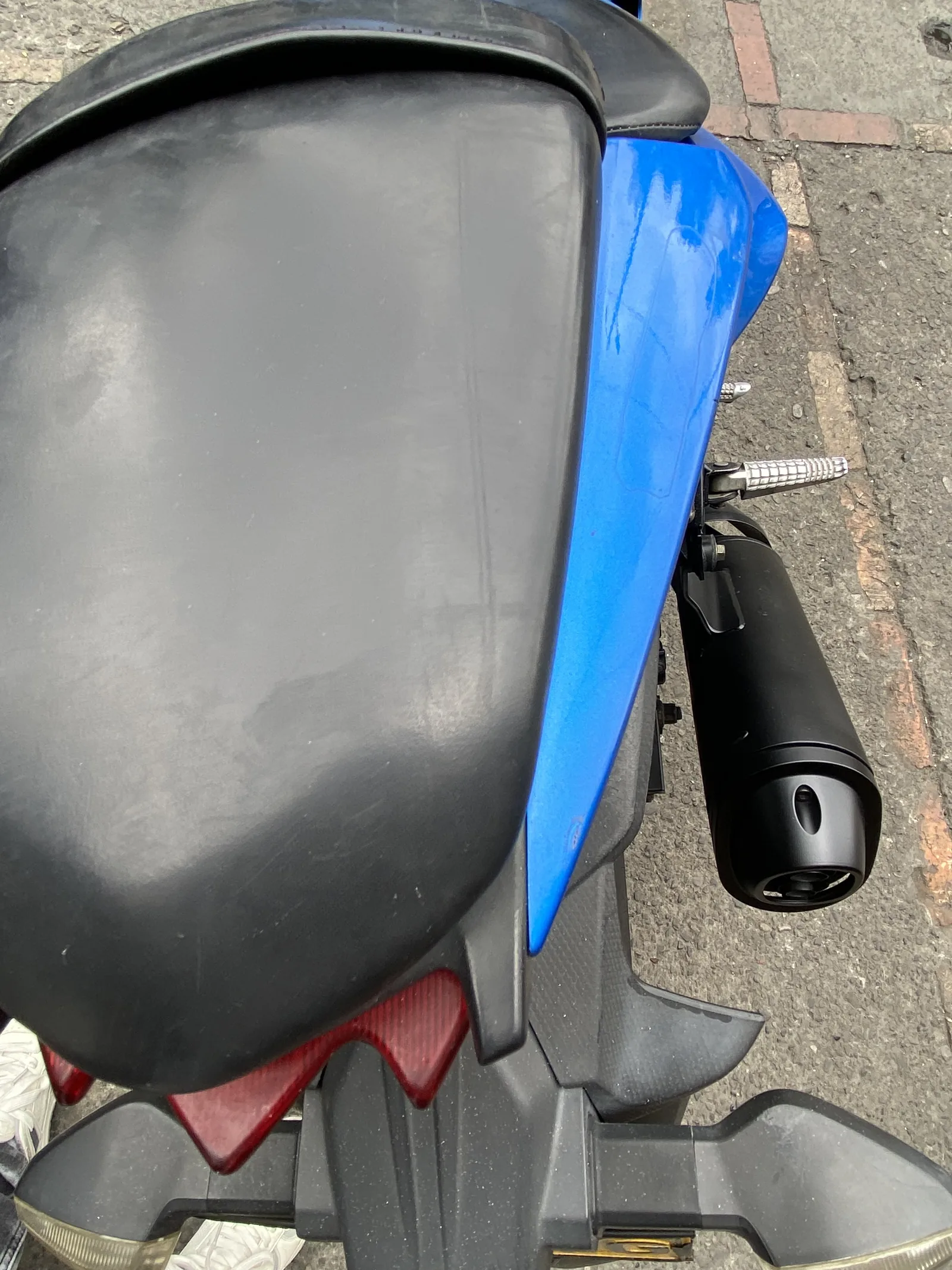 SUZUKI GSX R foto 4