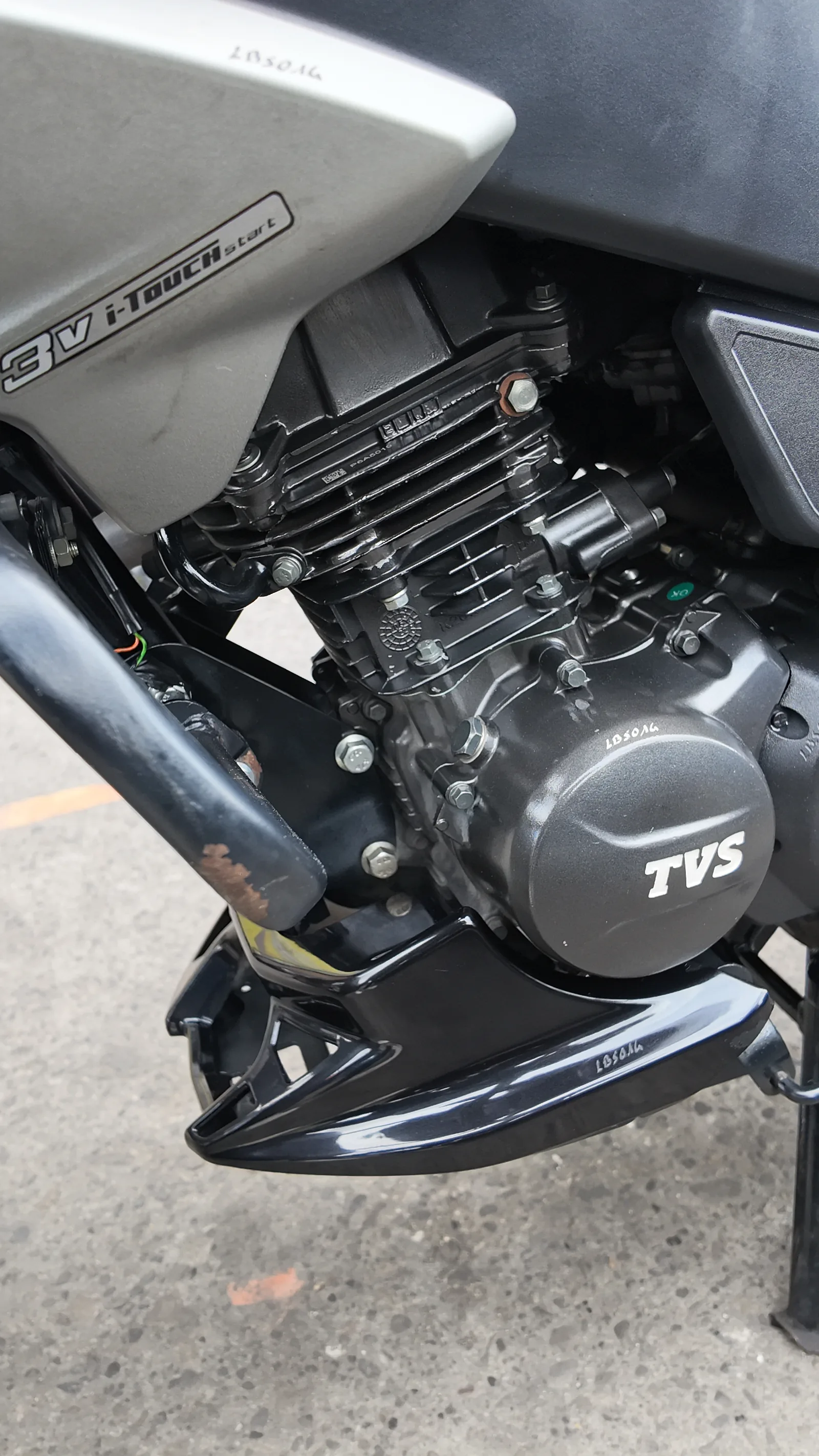TVS RAider foto 4