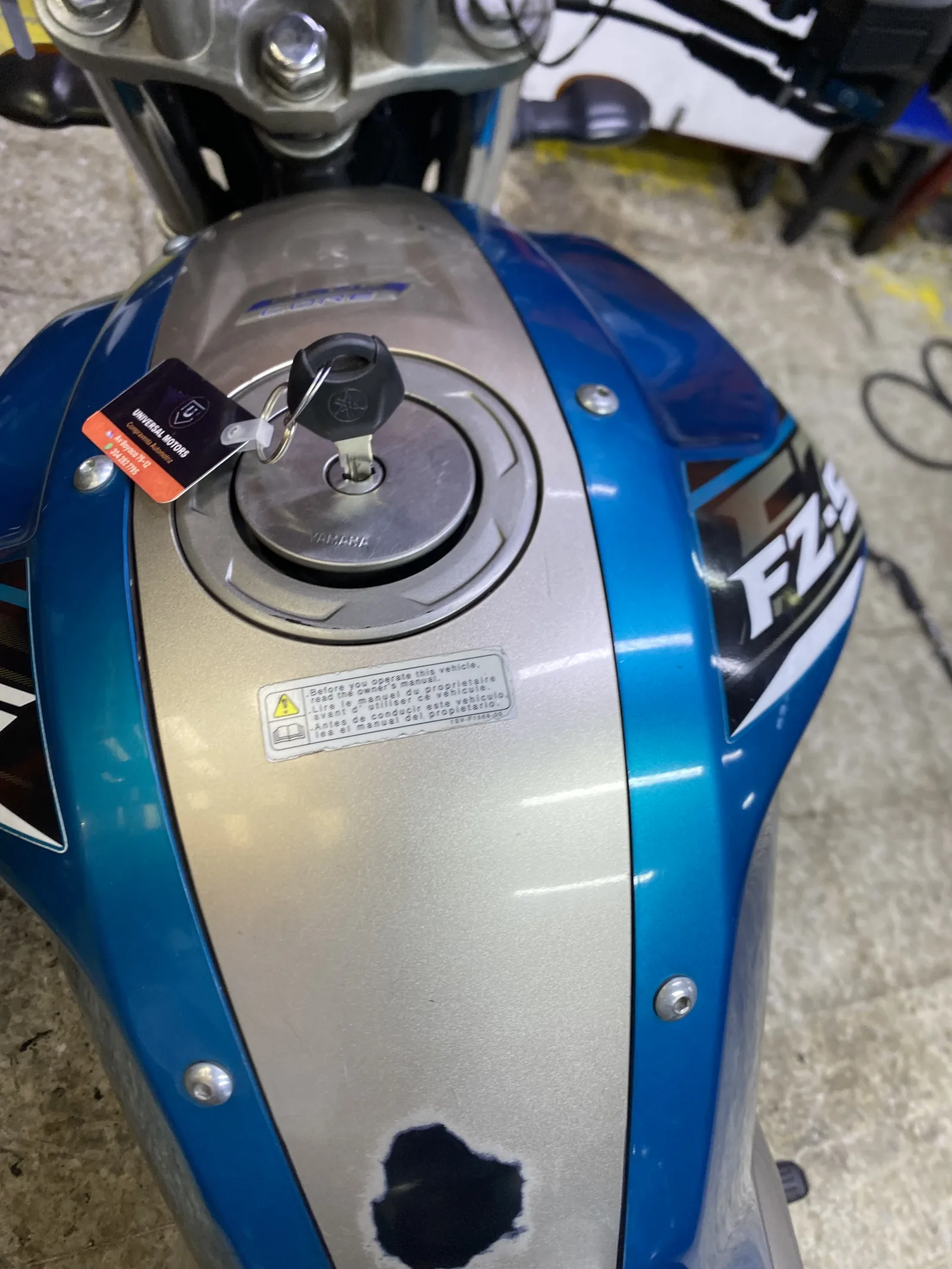 YAMAHA FZ foto 5