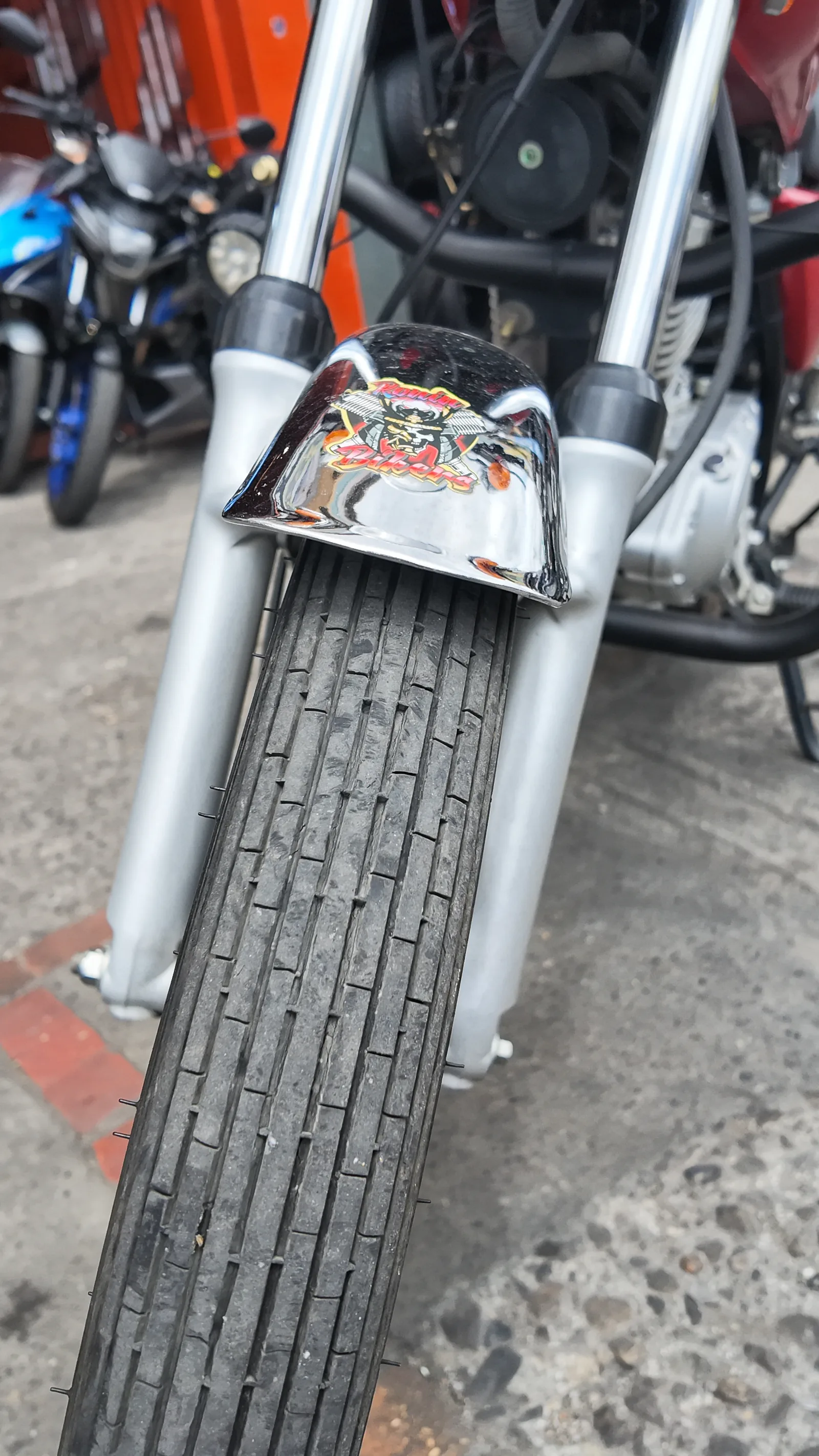 SUZUKI GN foto 5