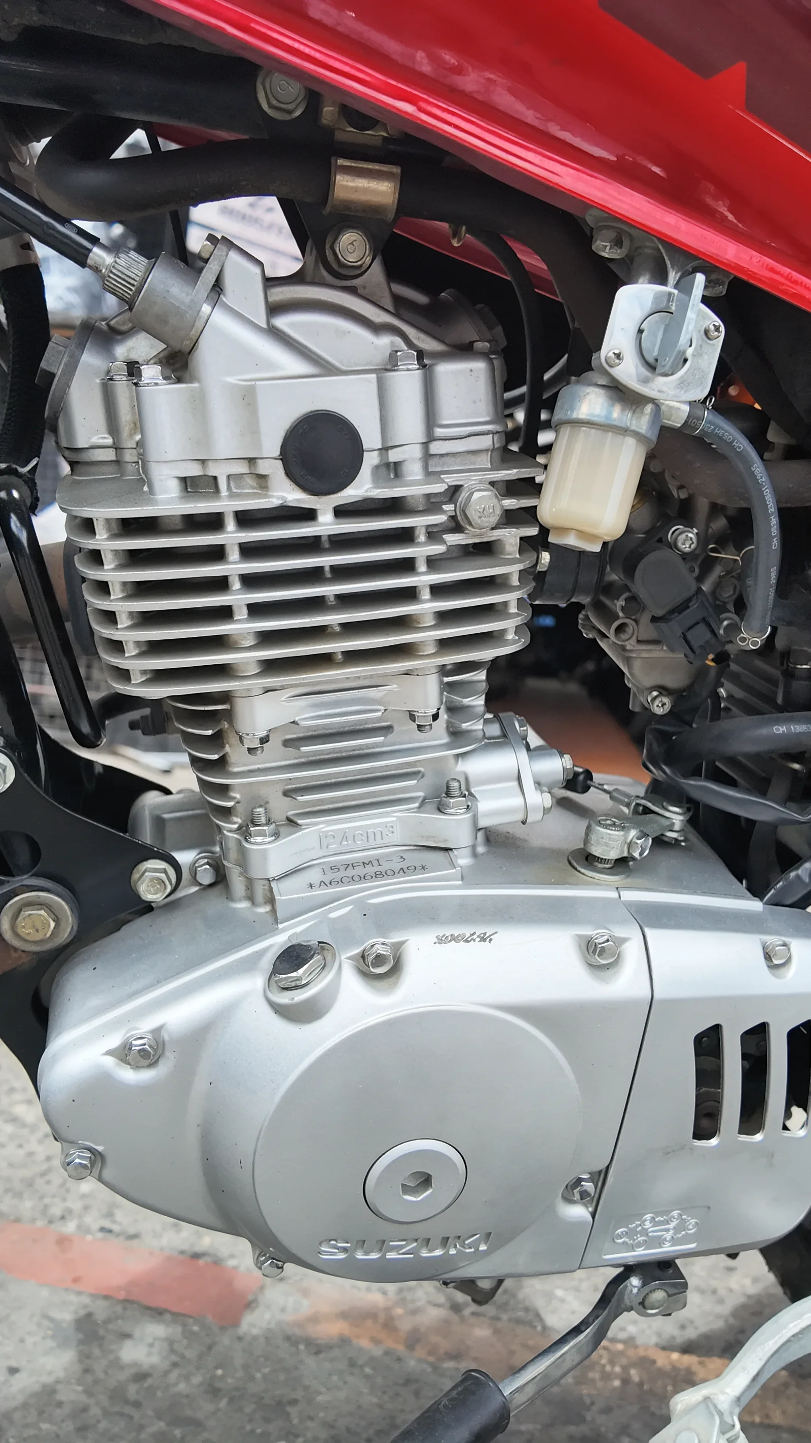 SUZUKI GN foto 9