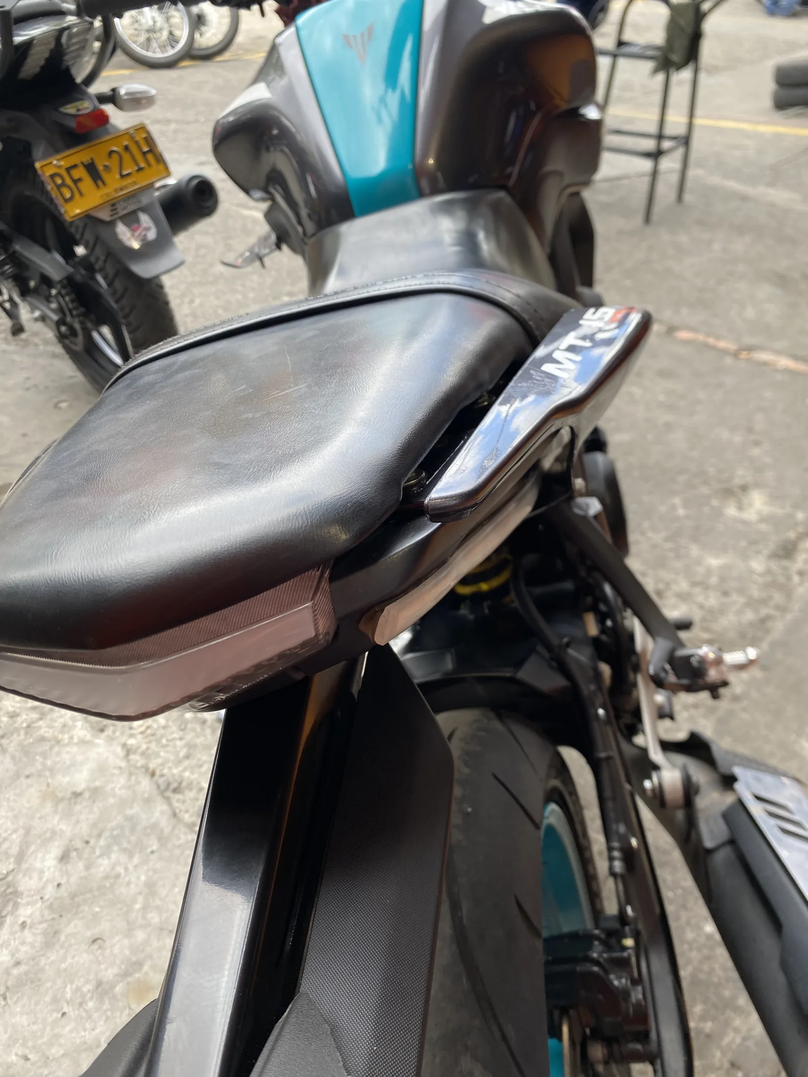 YAMAHA MT 15 foto 4