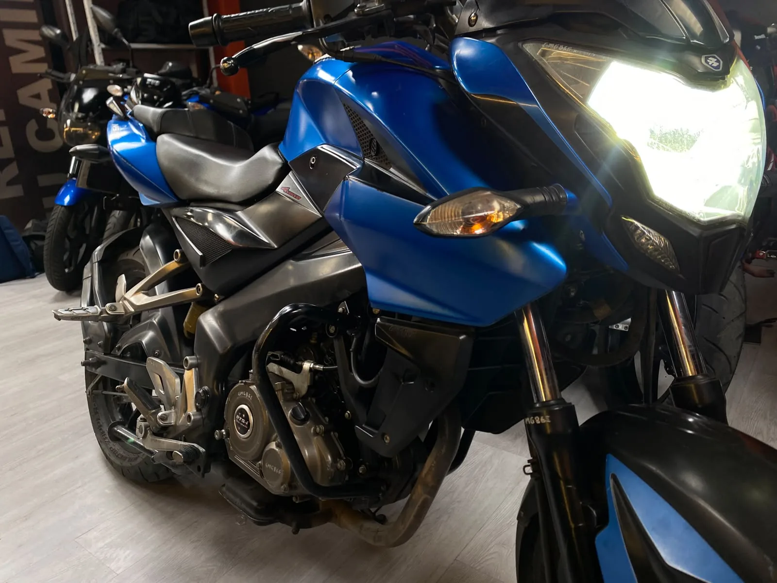BAJAJ PULSAR NS foto 7