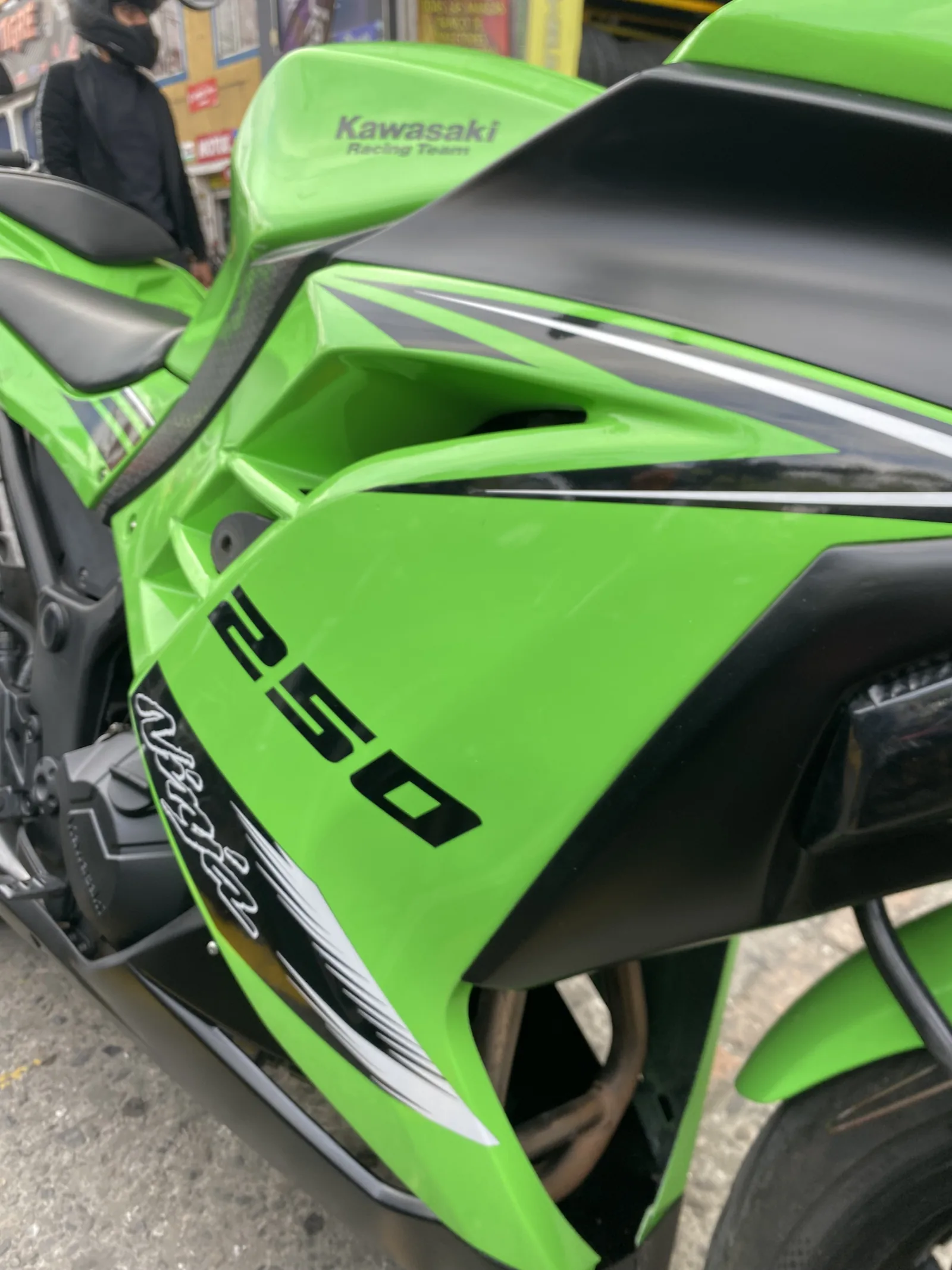 KAWASAKI NINJA foto 4