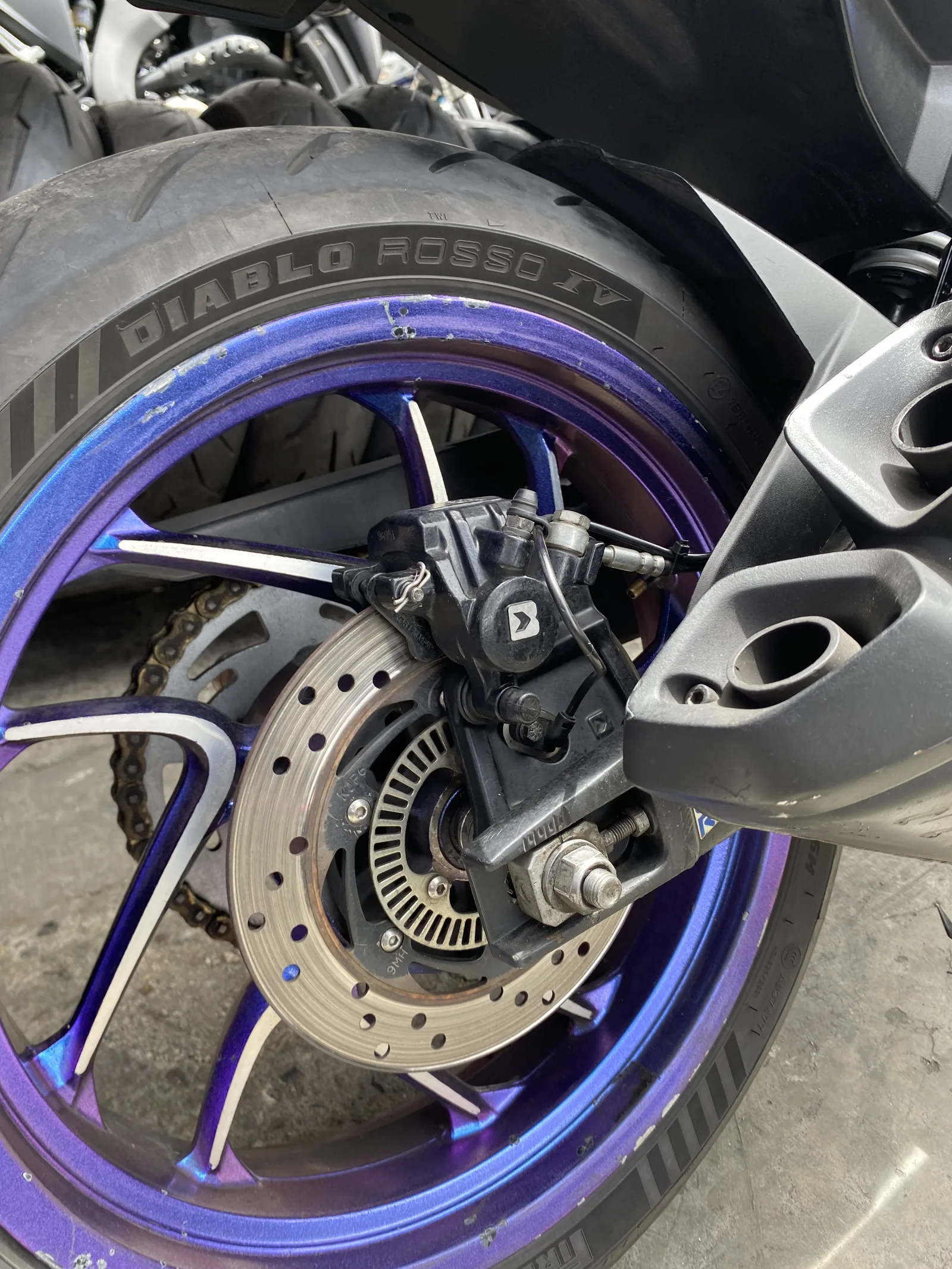 BAJAJ DOMINAR  UG foto 5