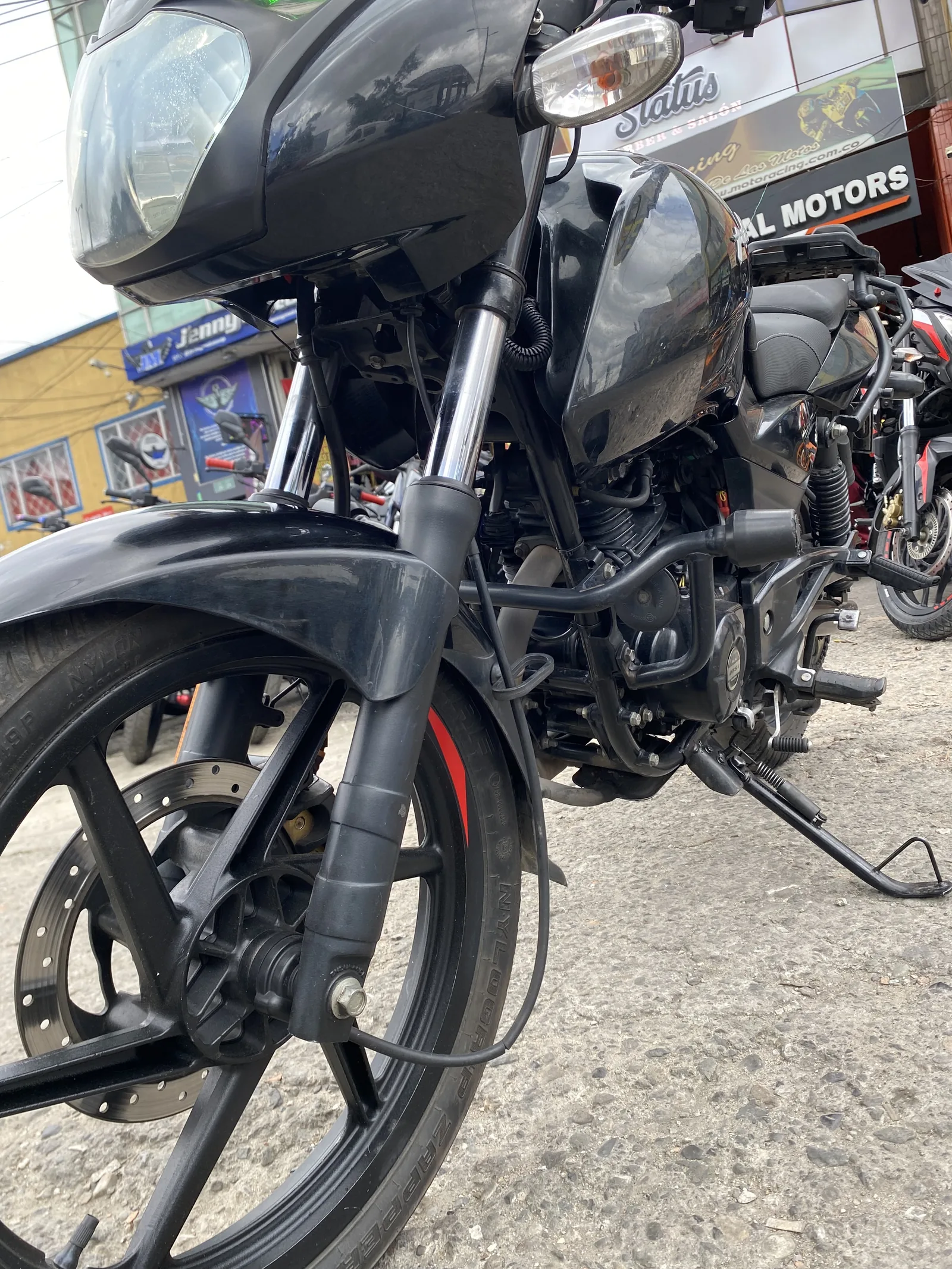 BAJAJ PULSAR foto 9