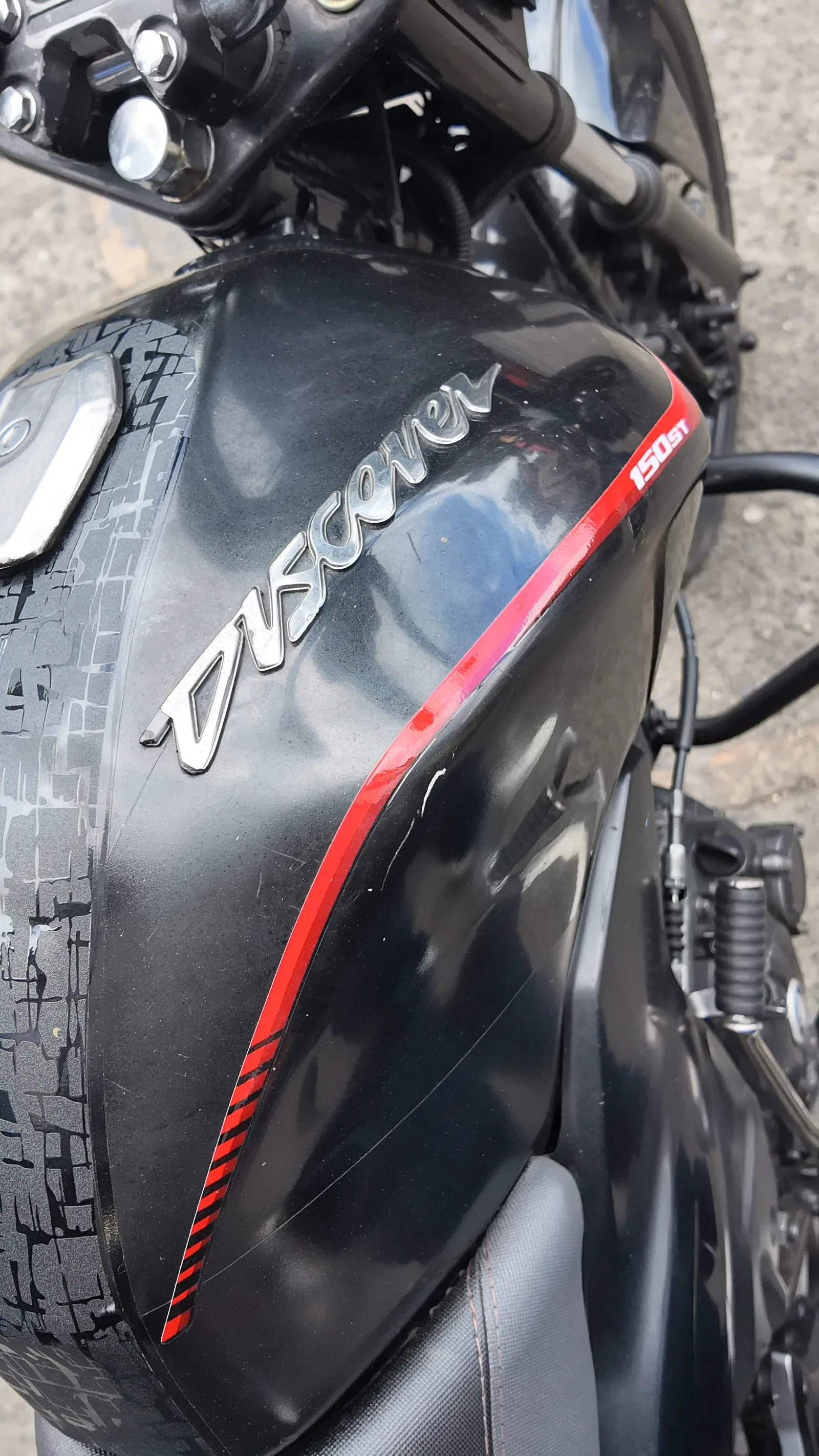 BAJAJ DISVOVER foto 3