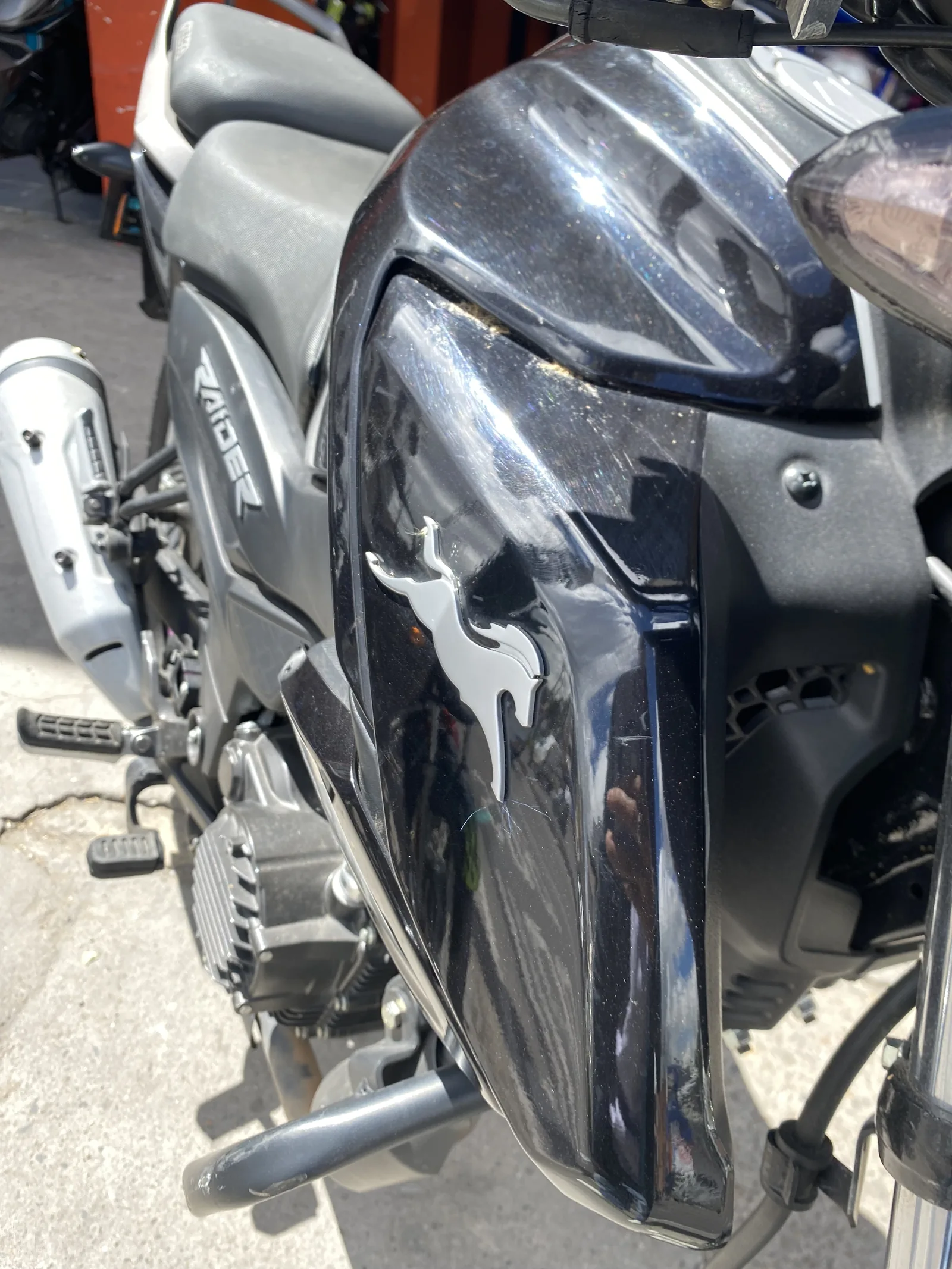 TVS RAIDER foto 1