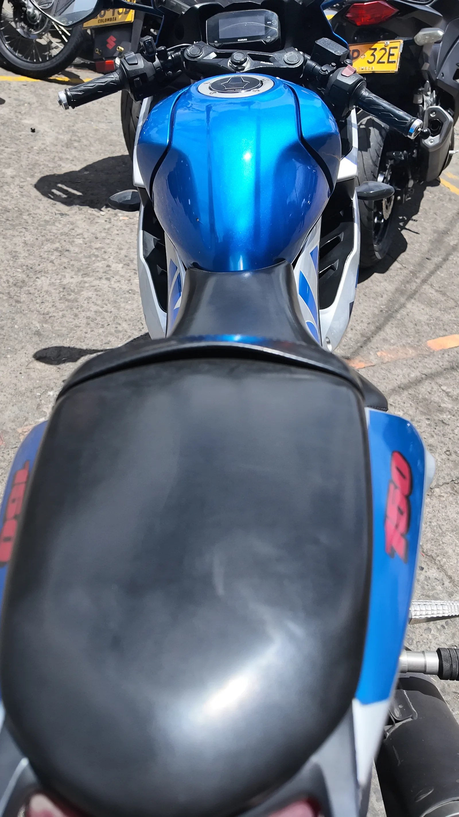 SUZUKI GSX150 foto 7