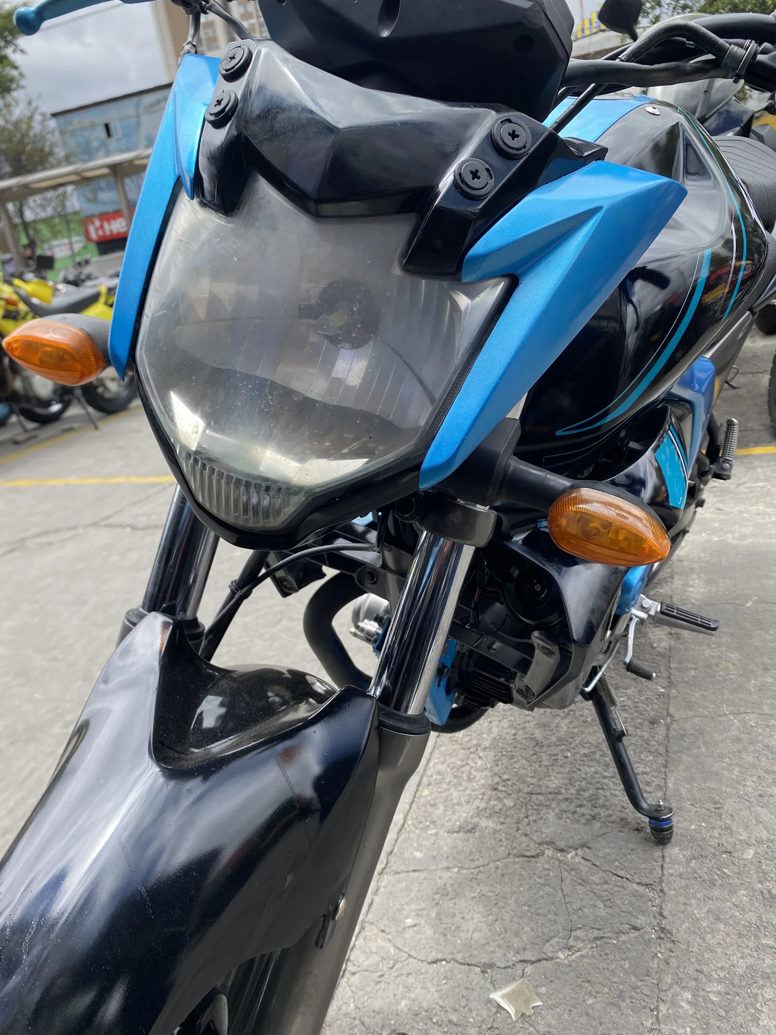 YAMAHA FZ S foto 8