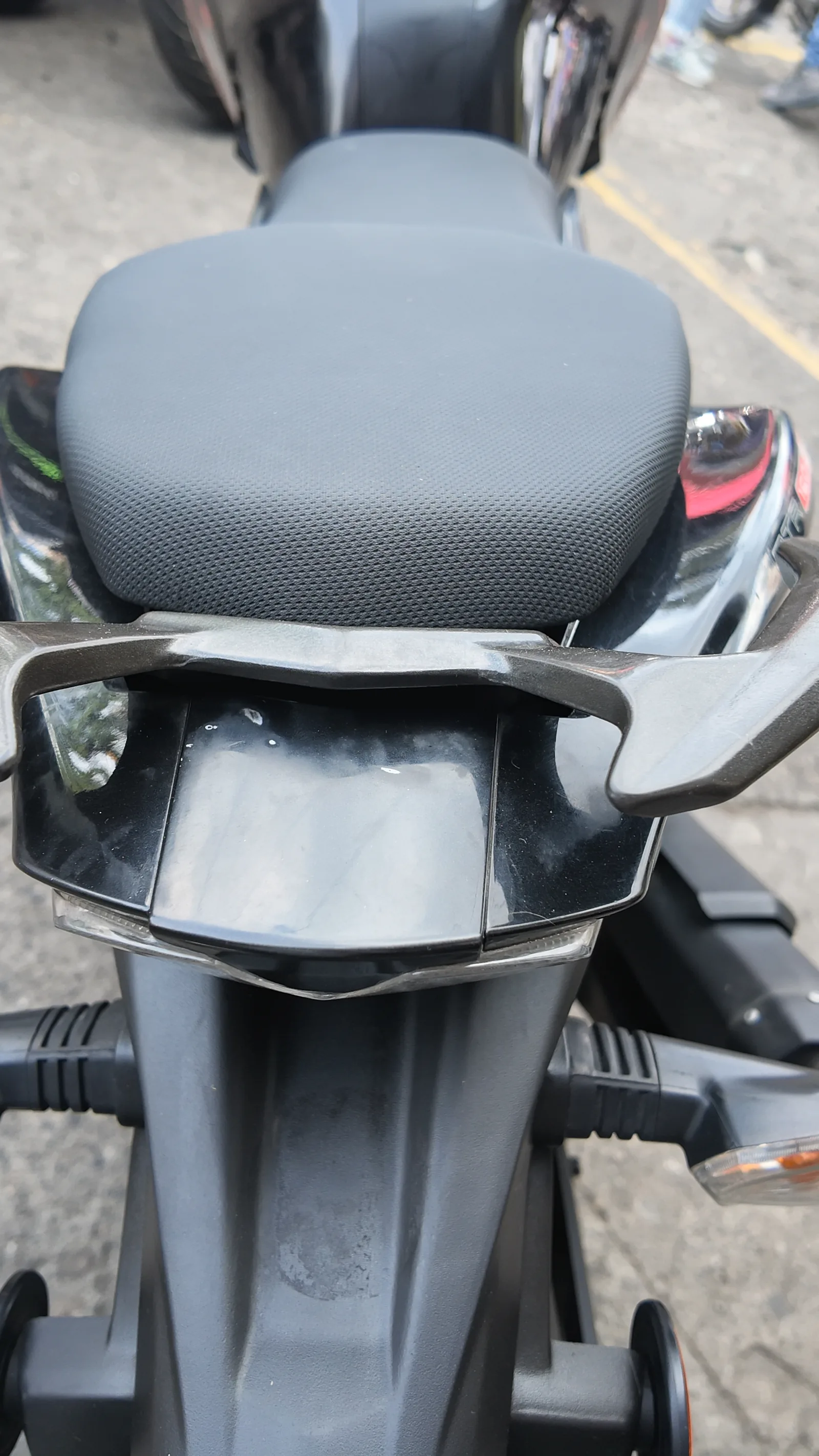 TVS APACHE 4V foto 5