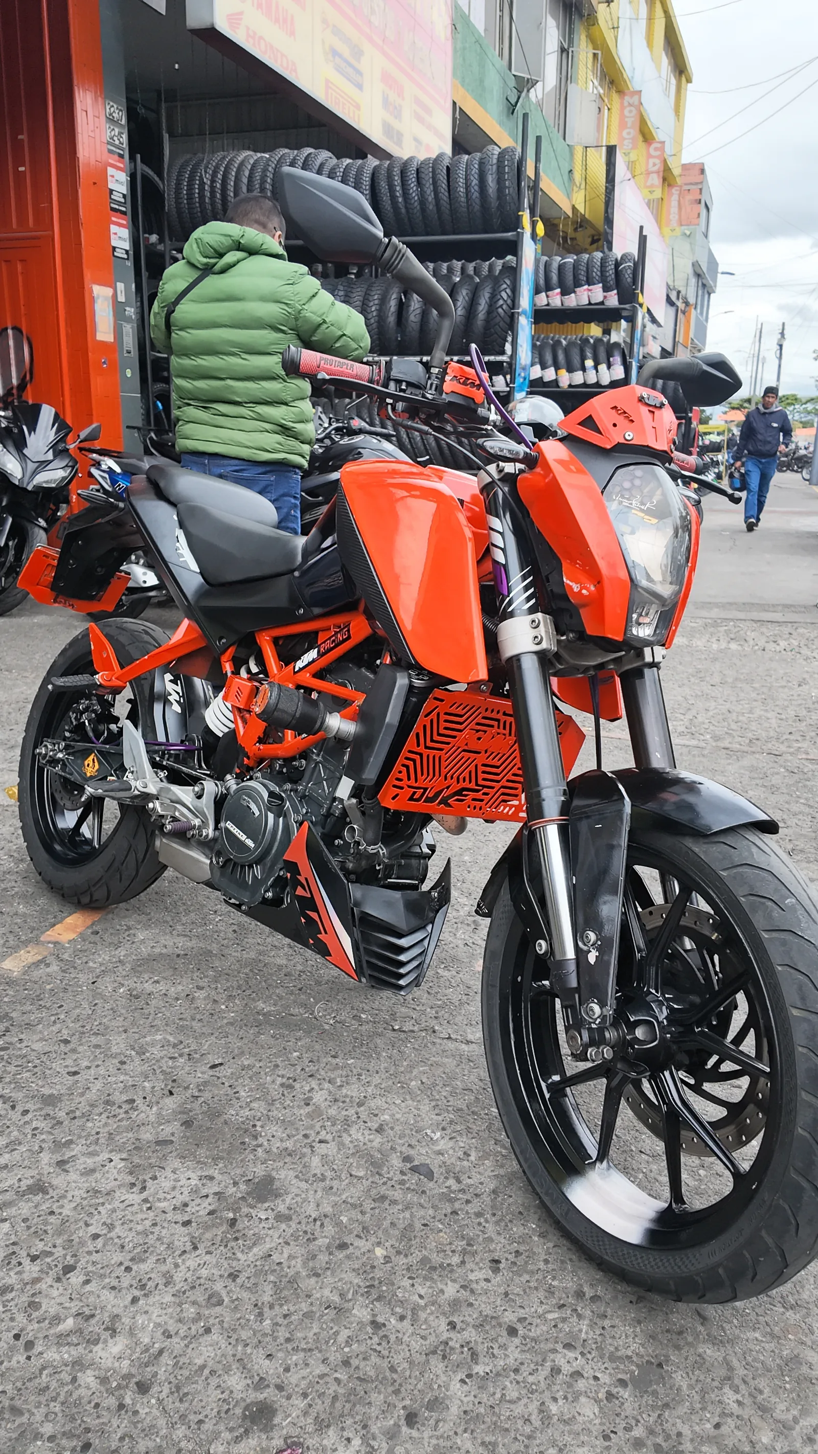KTM DUKE foto 12