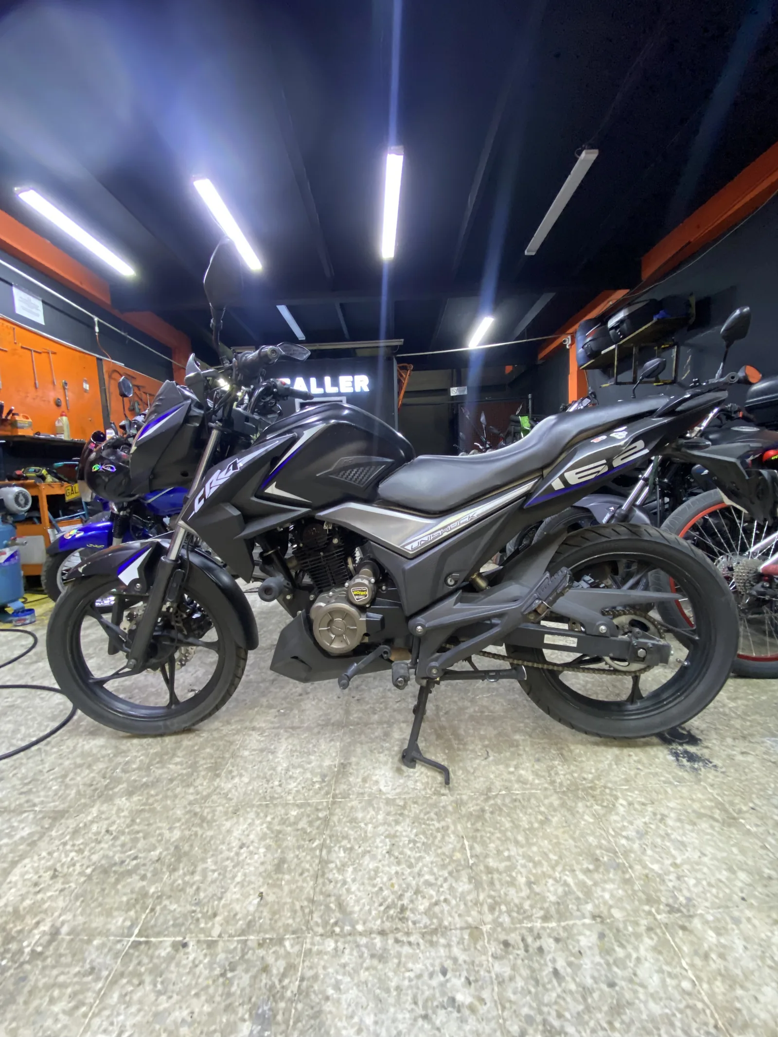 AKT CR4 foto 1