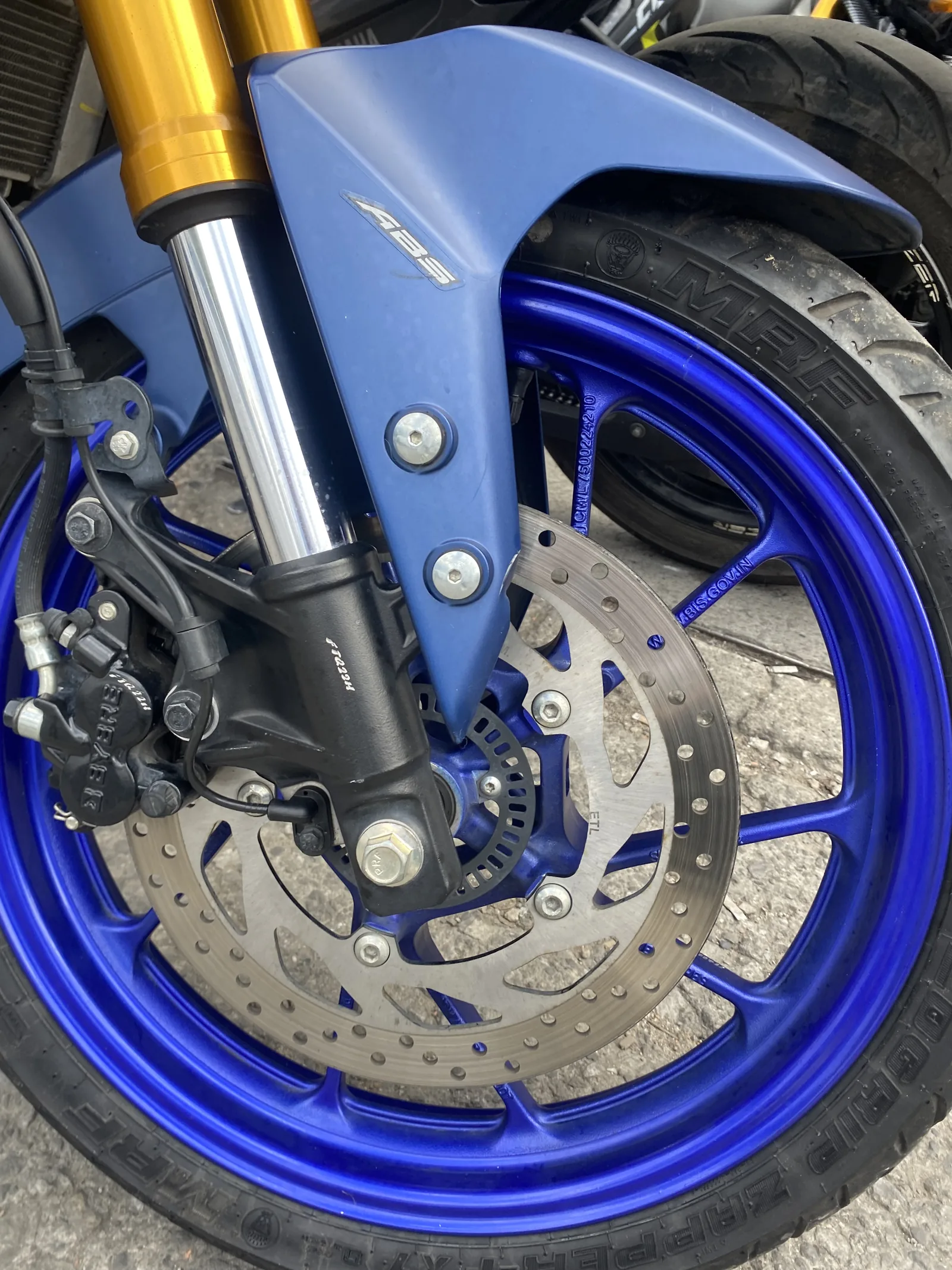 YAMAHA MT 15 foto 6
