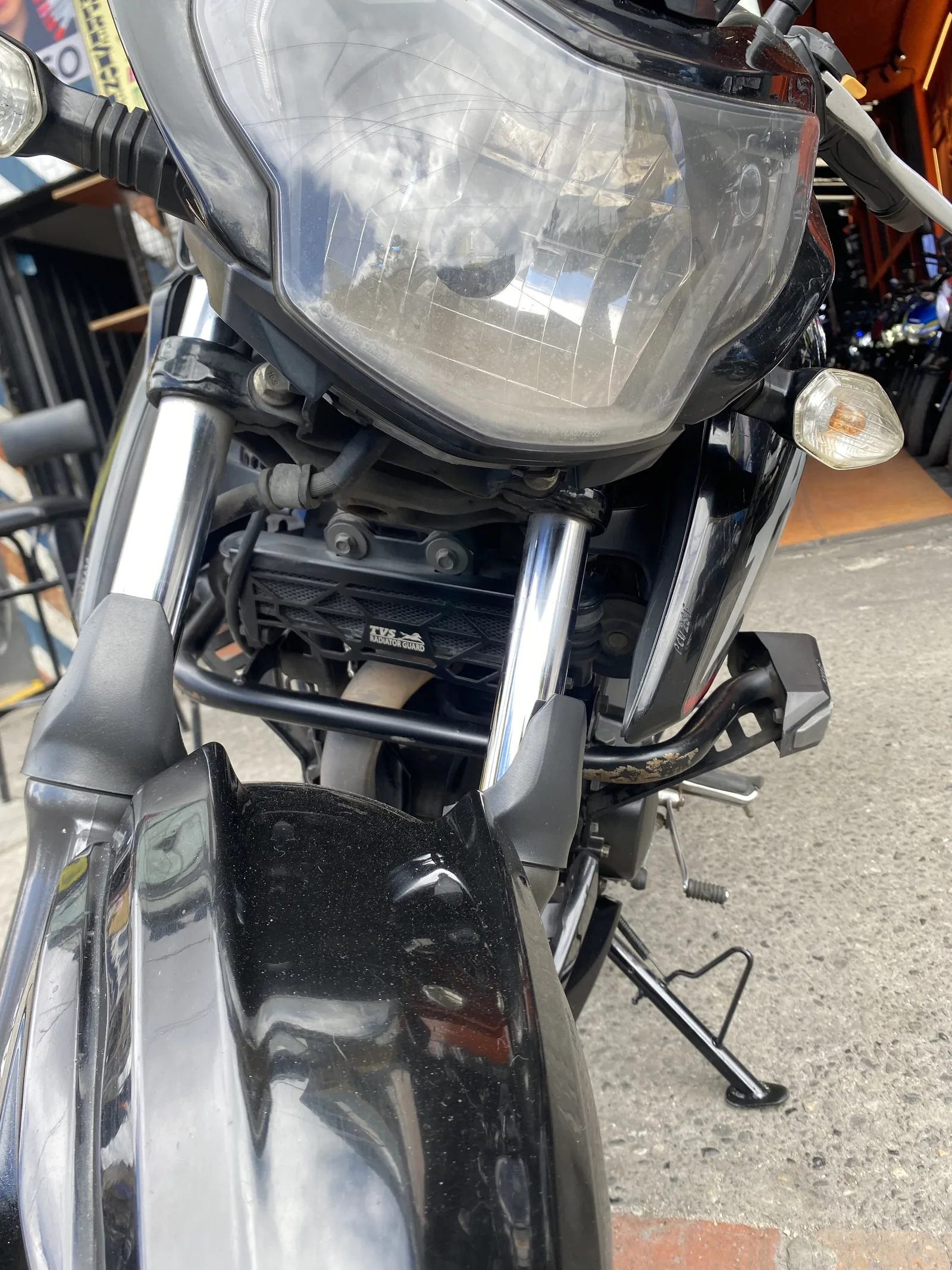 TVS APACHE RTR foto 3