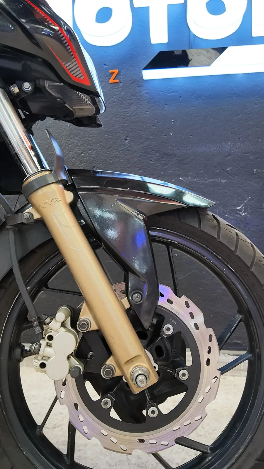 TVS APACHE 4V foto 7