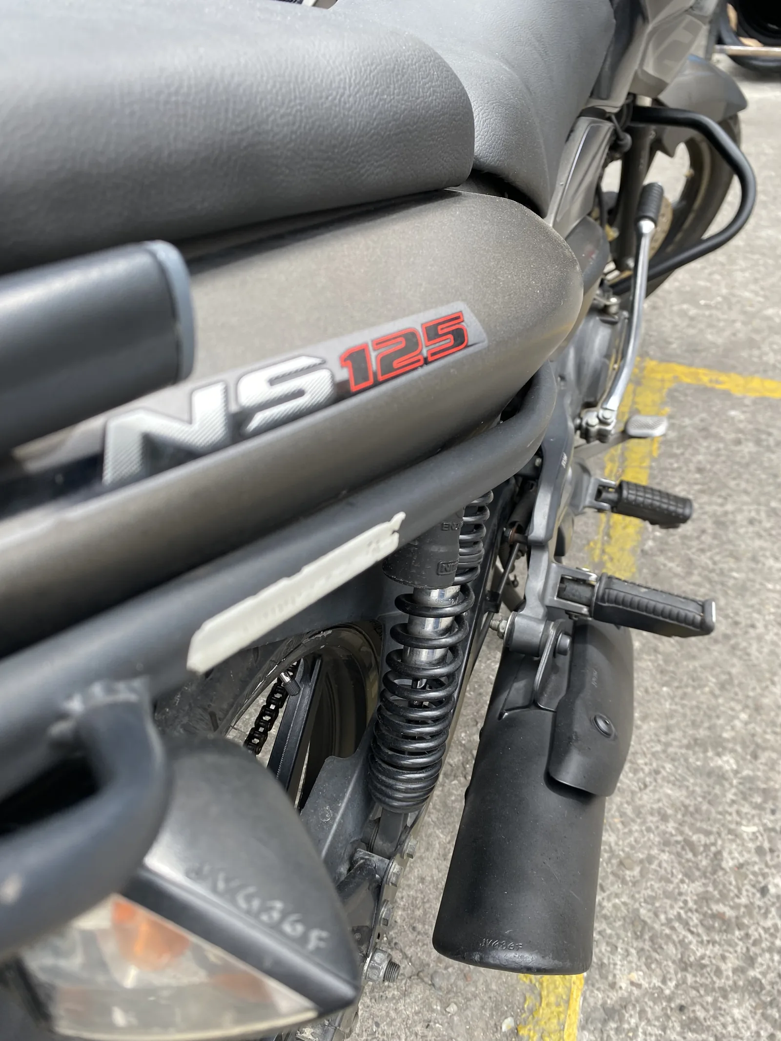 BAJAJ NS foto 5