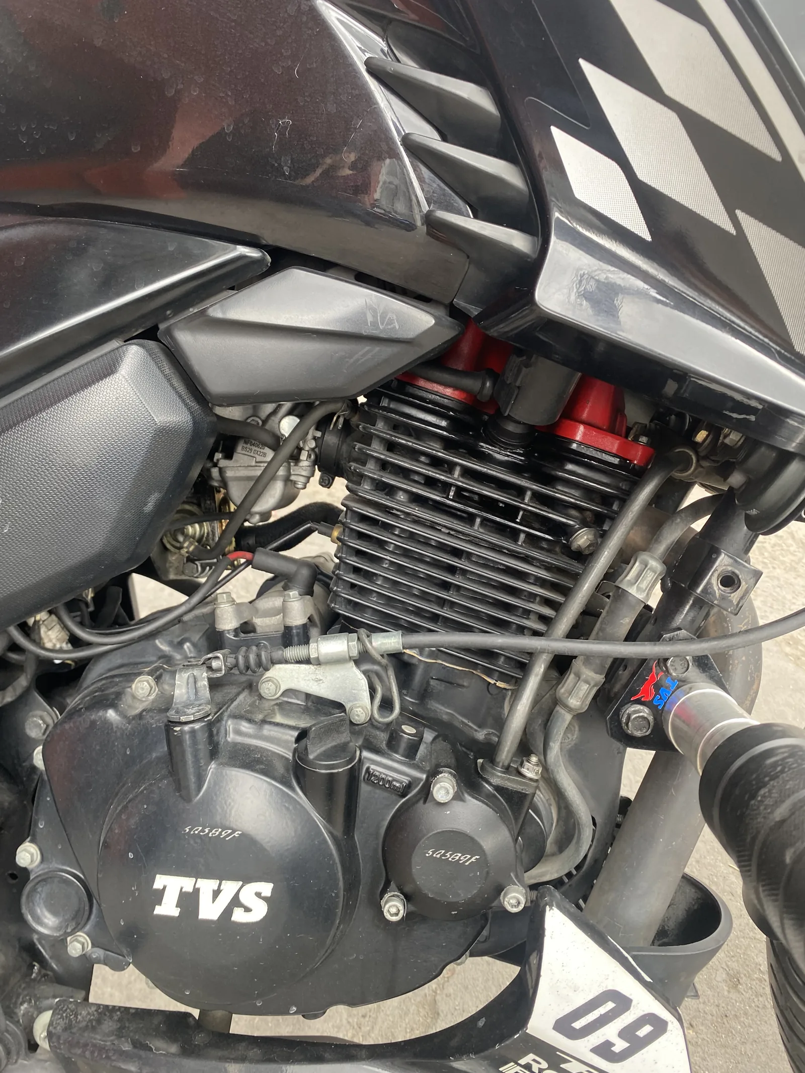 TVS APACHE RTR foto 1