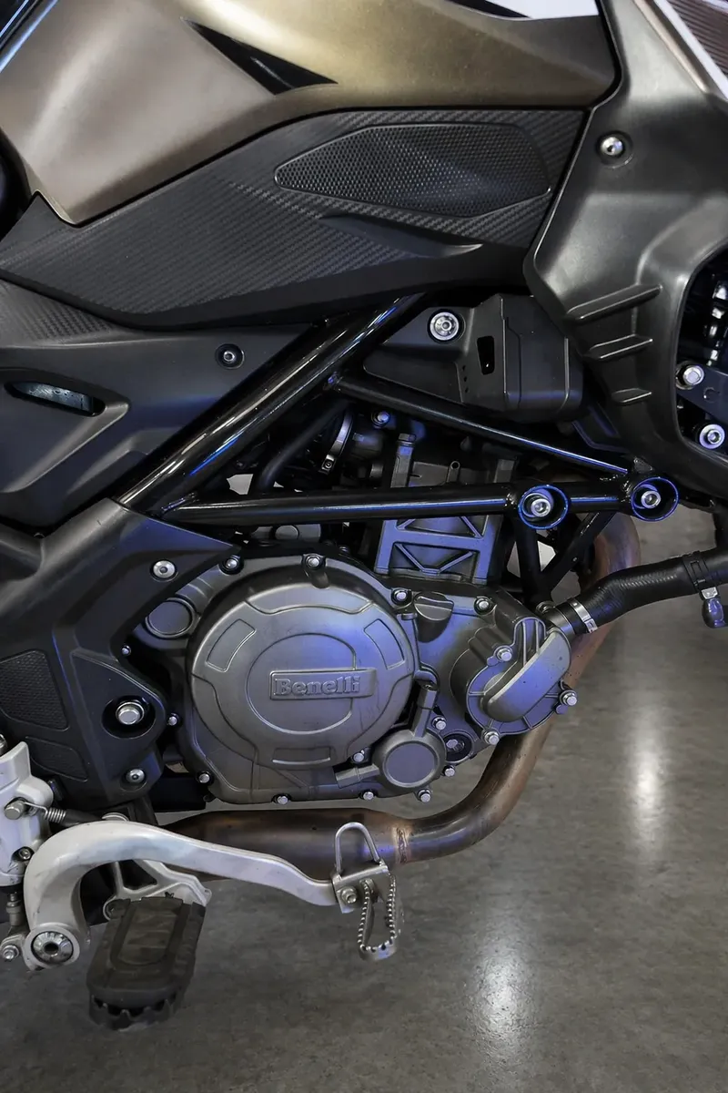 BENELLI TRK foto 2