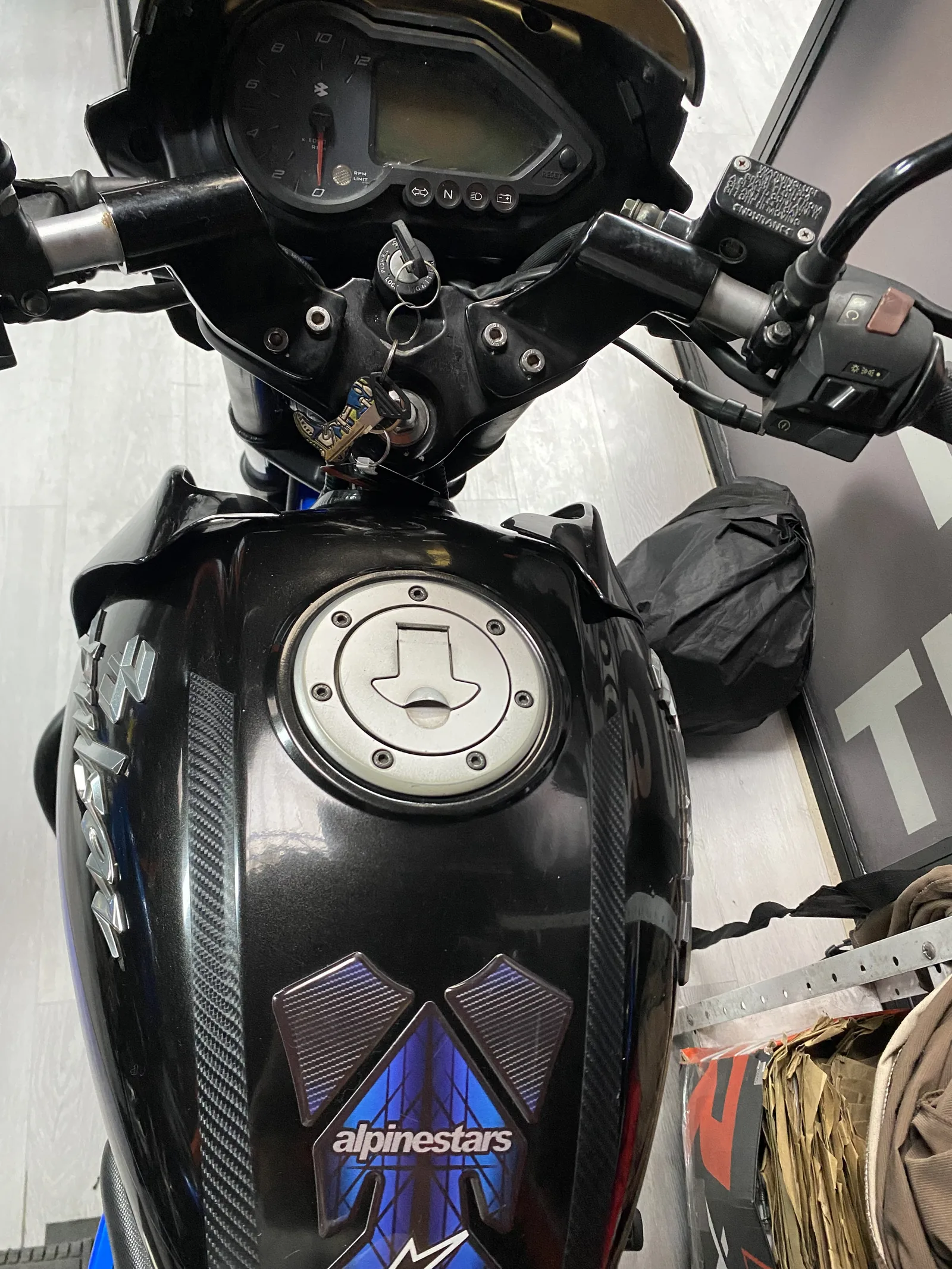 BAJAJ PULSAR foto 2