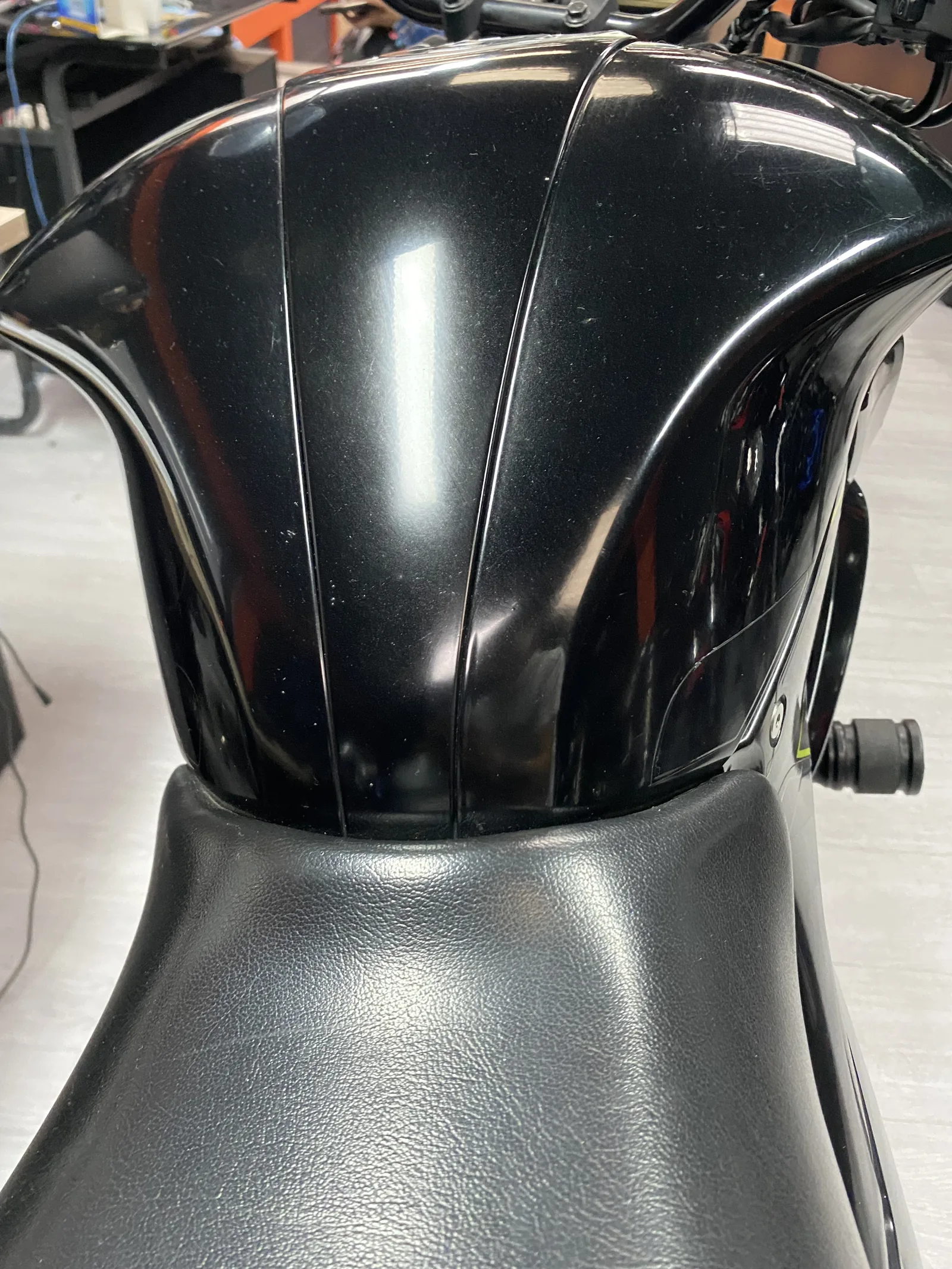 SUZUKI GIXXER FI foto 9
