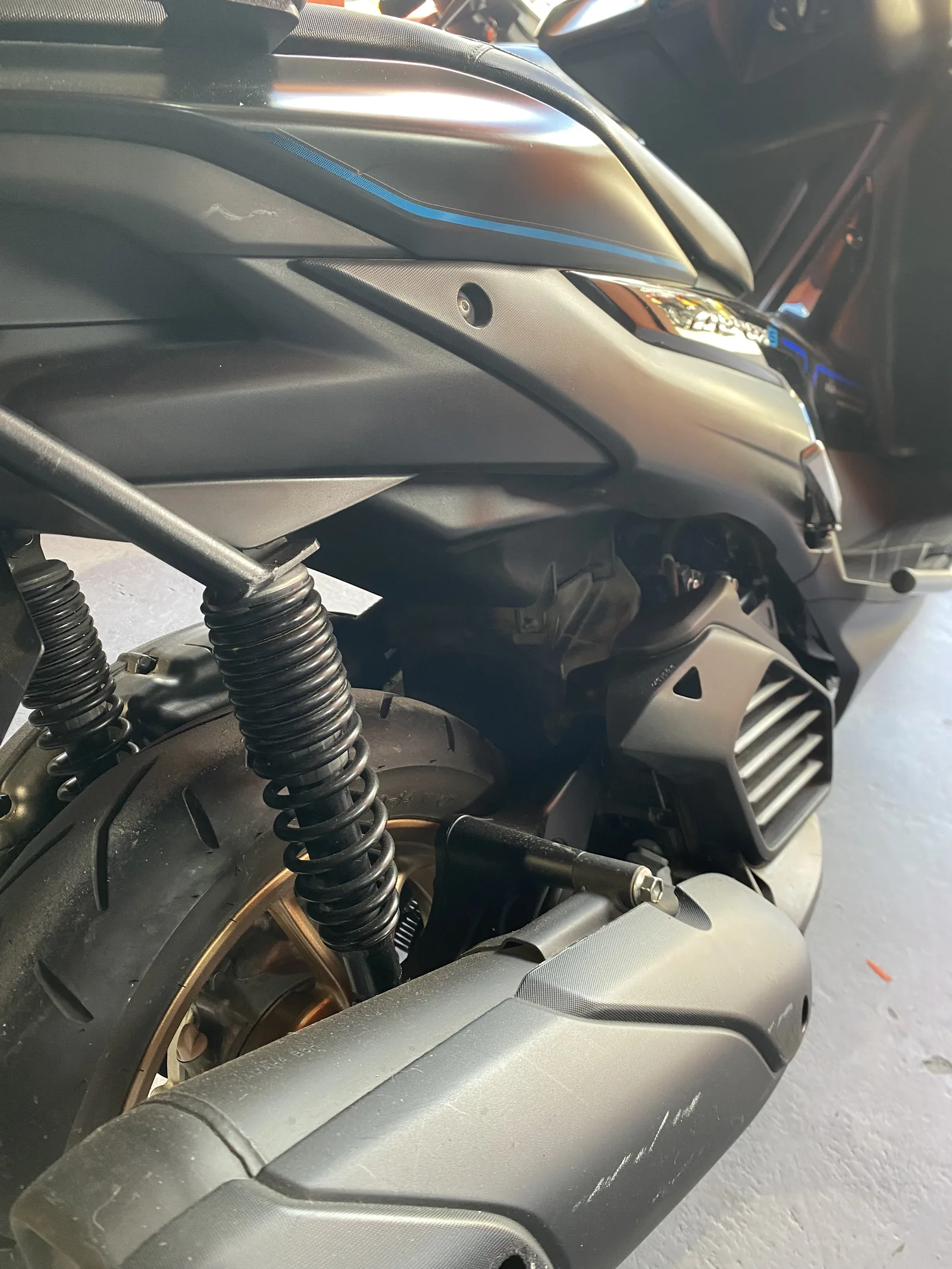 YAMAHA AEROX S foto 3