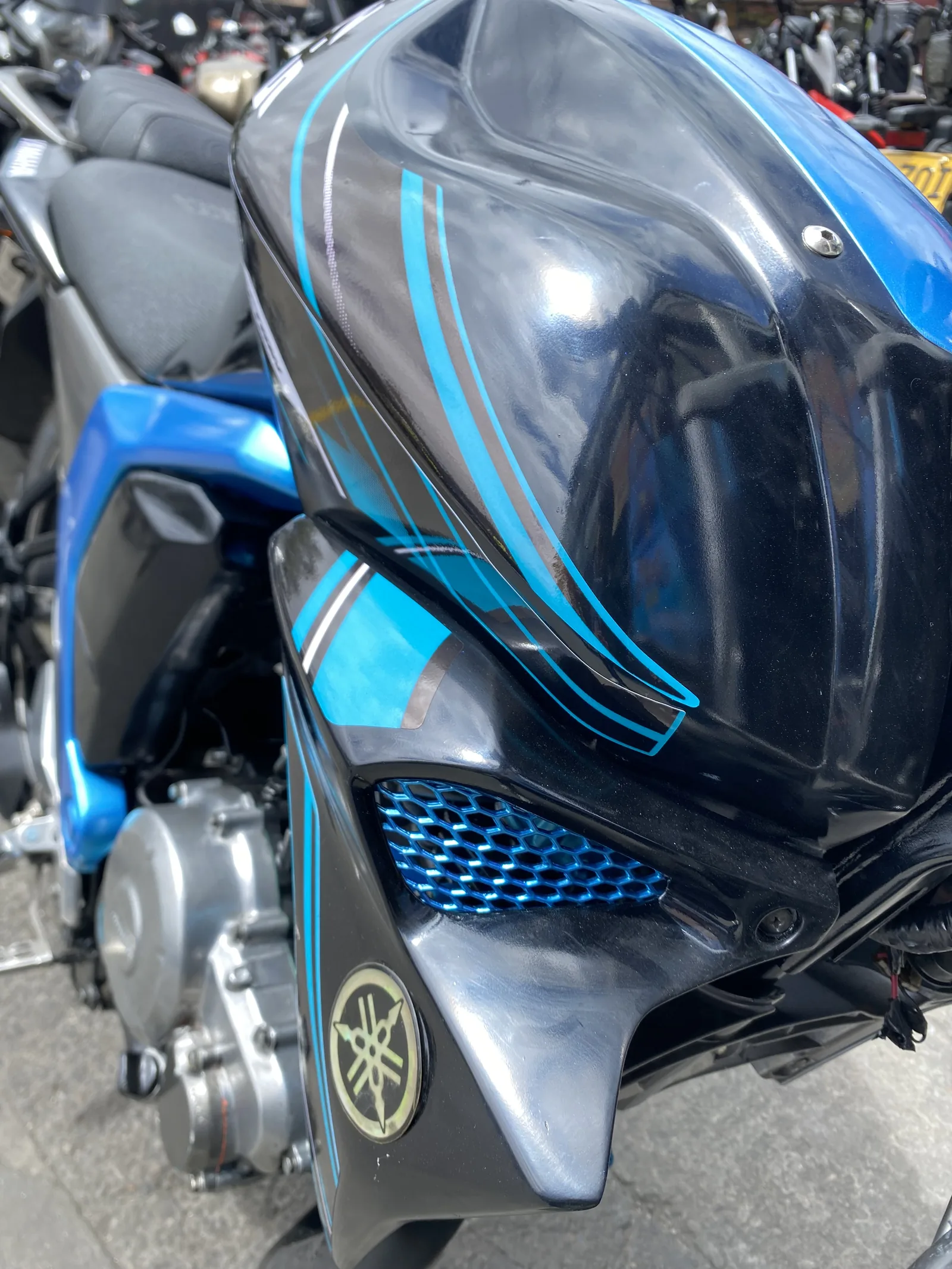 YAMAHA FZ S foto 2