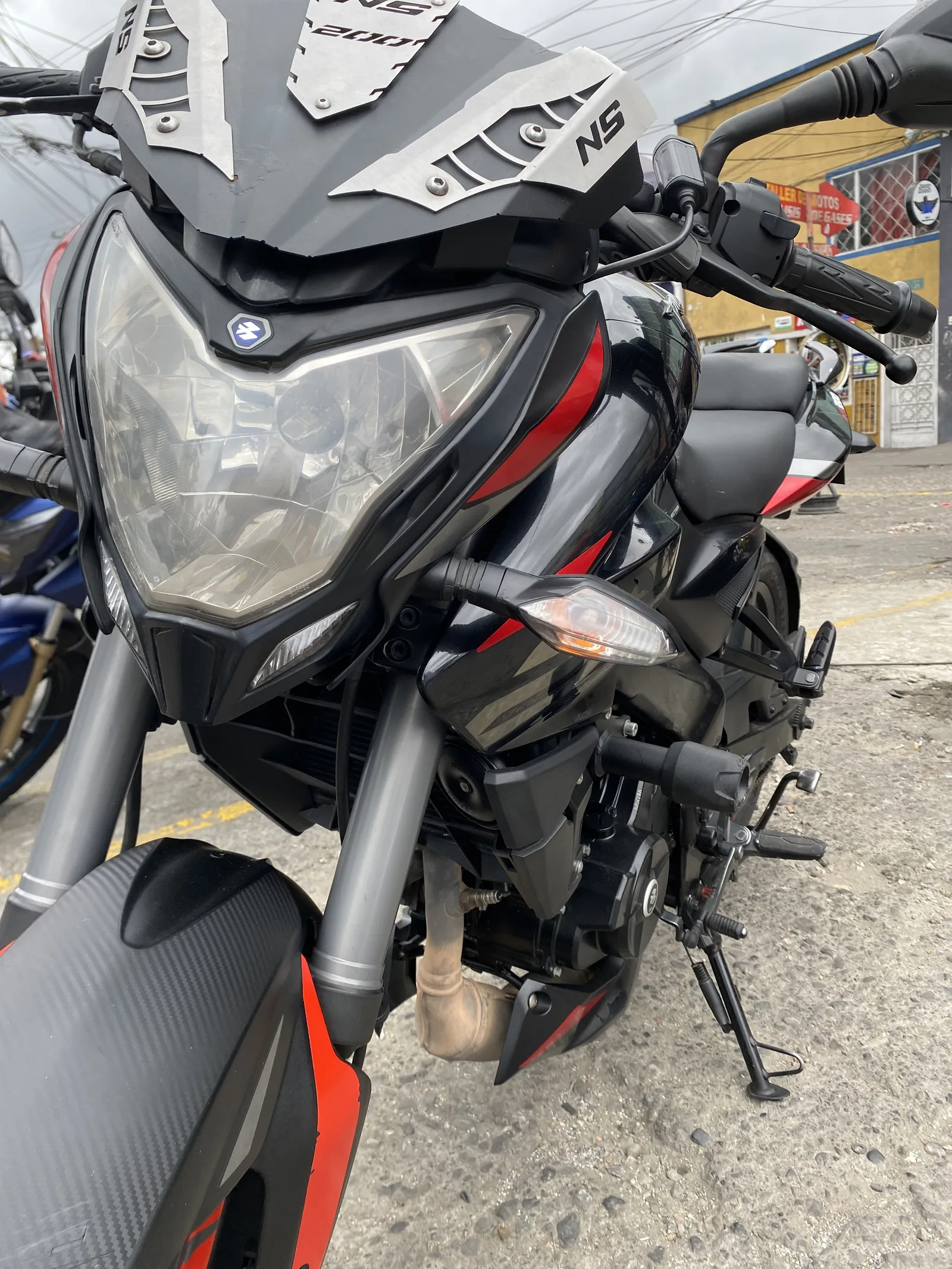 BAJAJ PULSAR NS foto 11