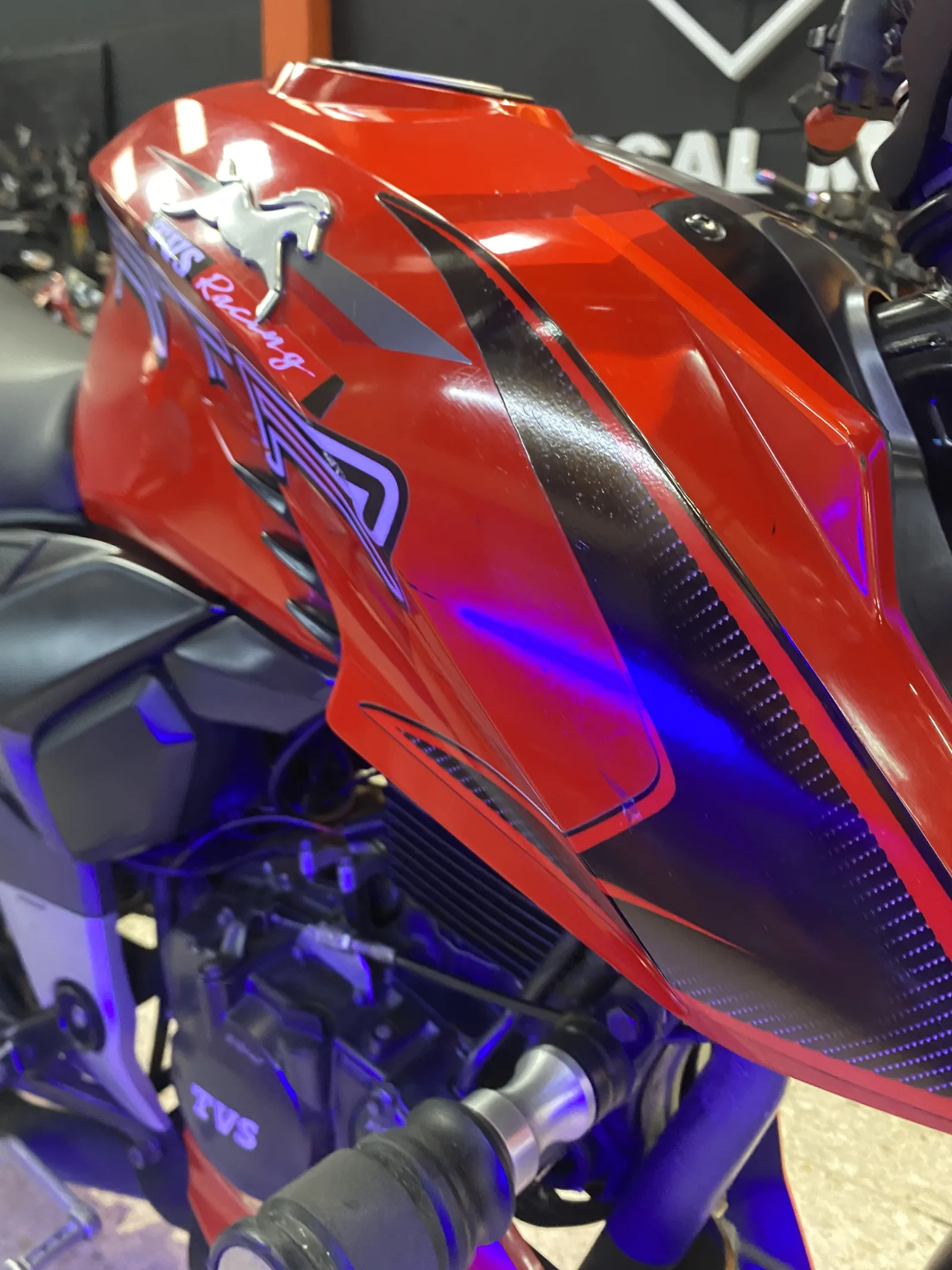 TVS APACHE RTR foto 9