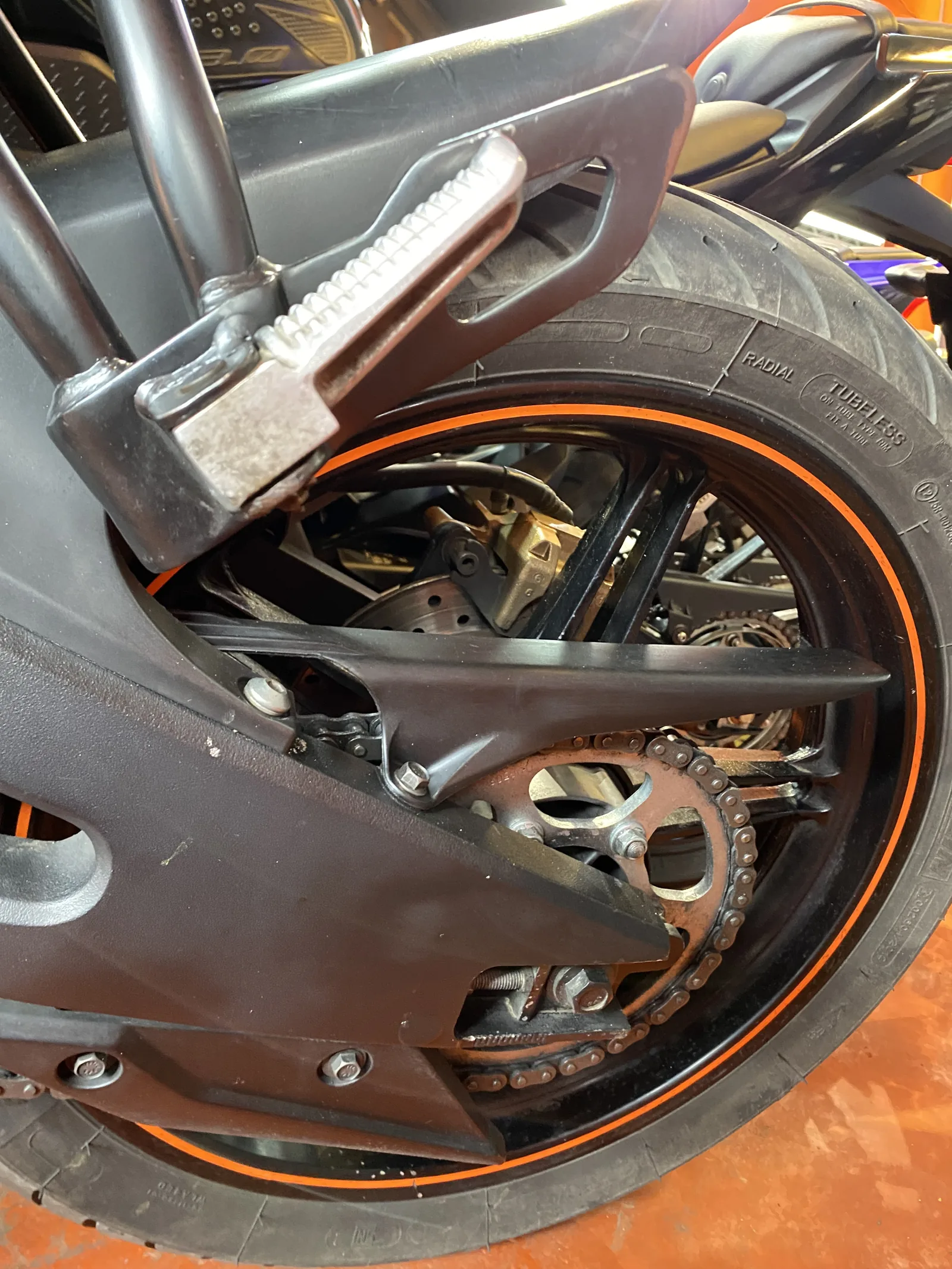 YAMAHA R15 foto 6