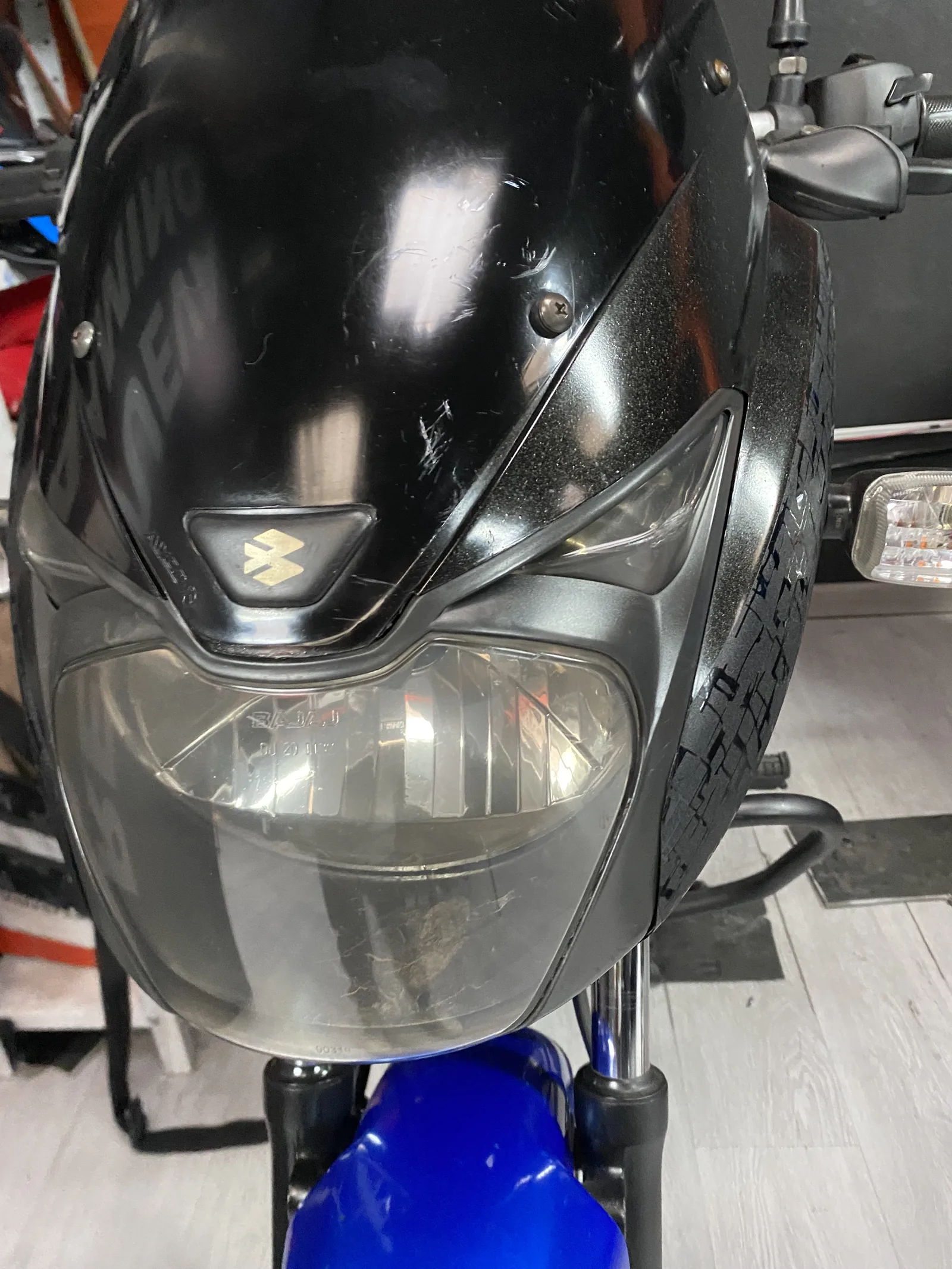 BAJAJ PULSAR foto 1