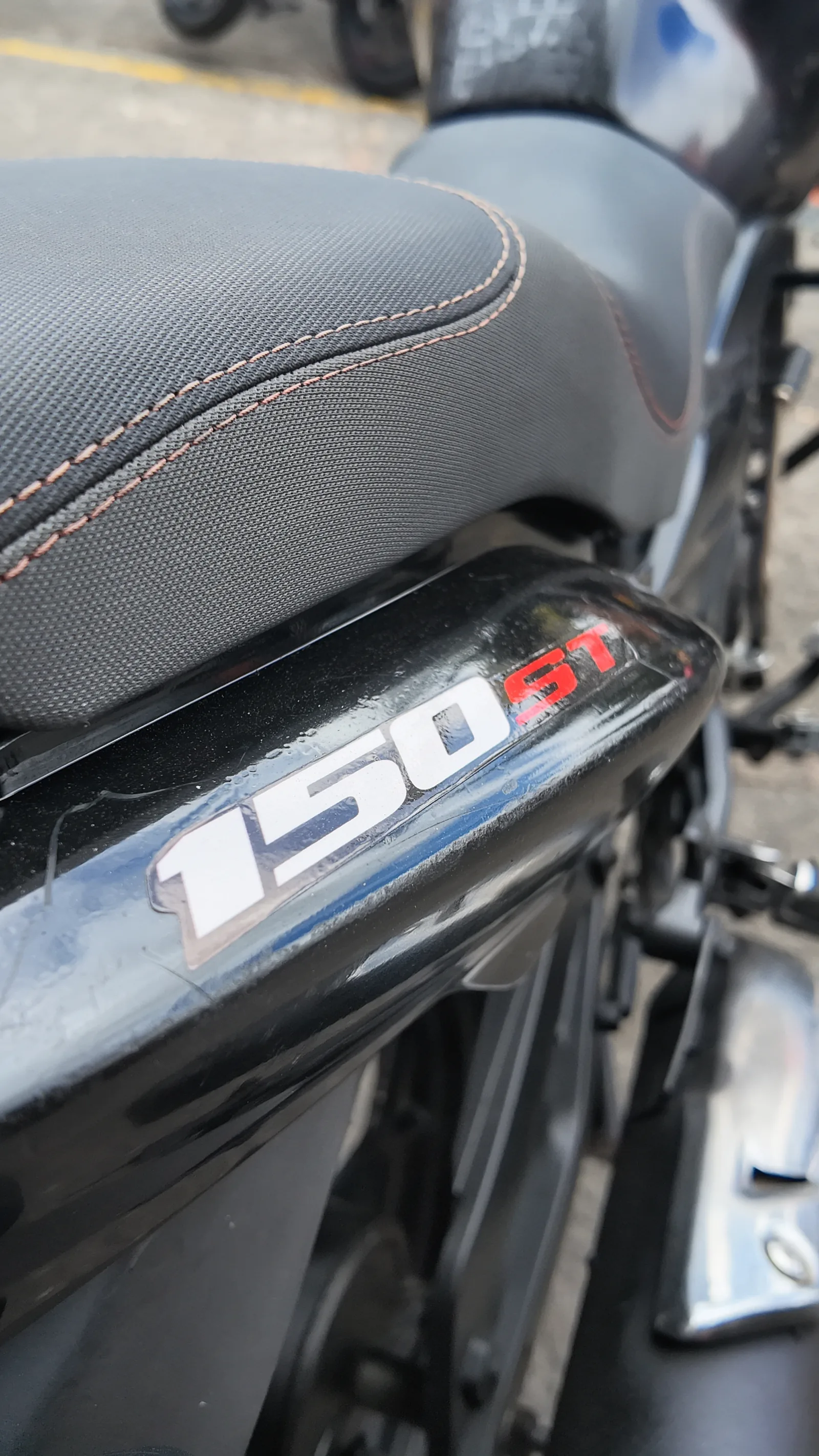 BAJAJ DISVOVER foto 4