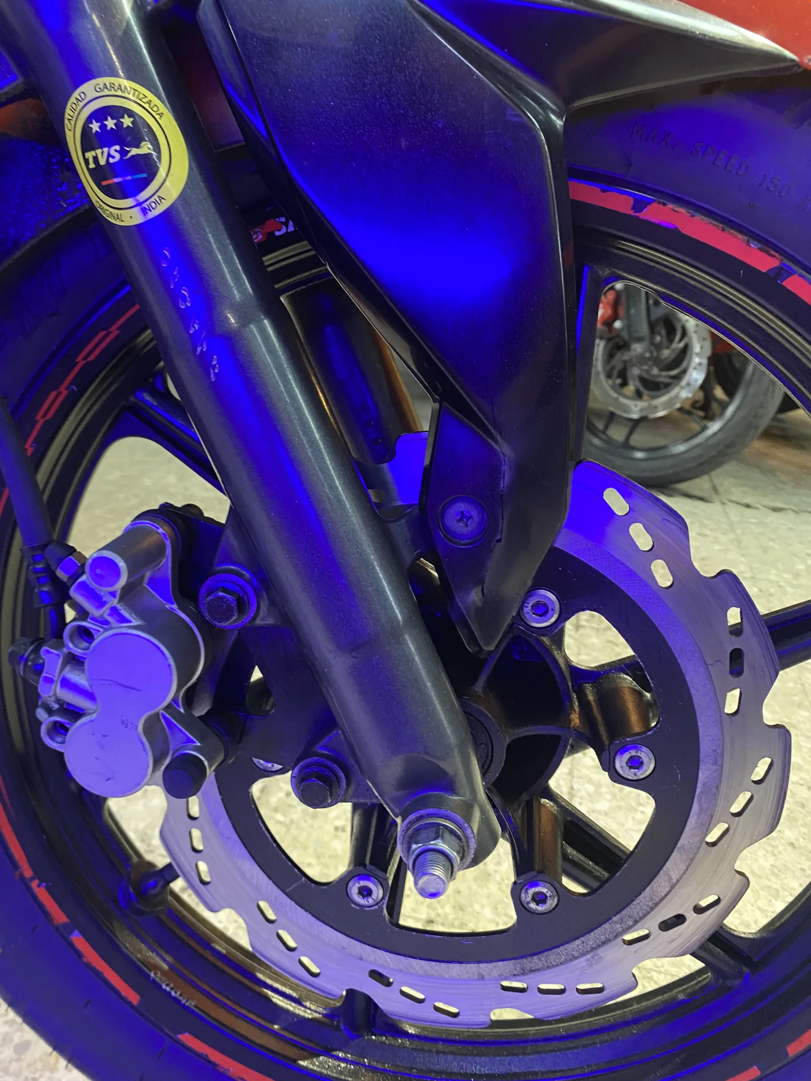 TVS APACHE RTR foto 10